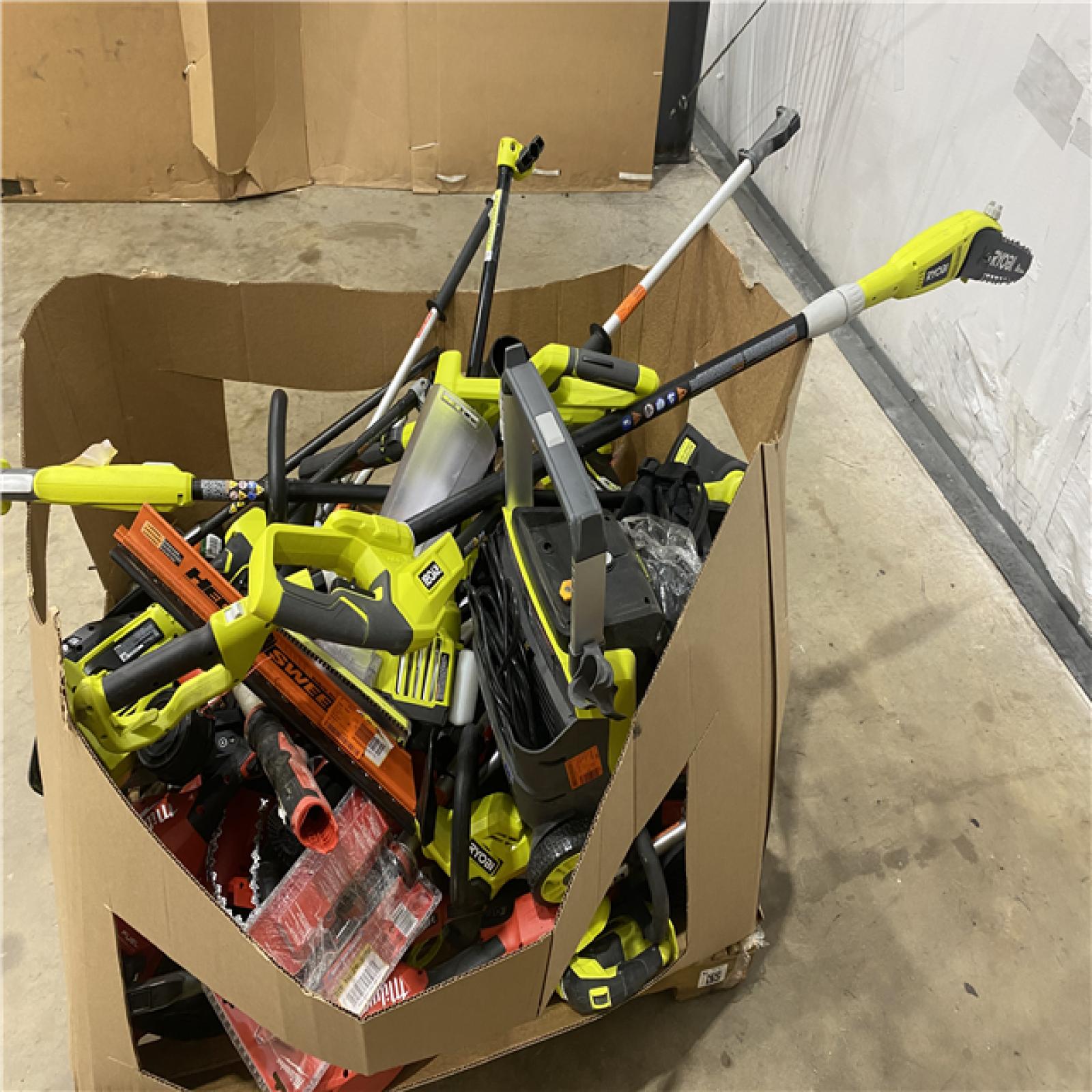 Houston Location - AS-IS Tool Pallet