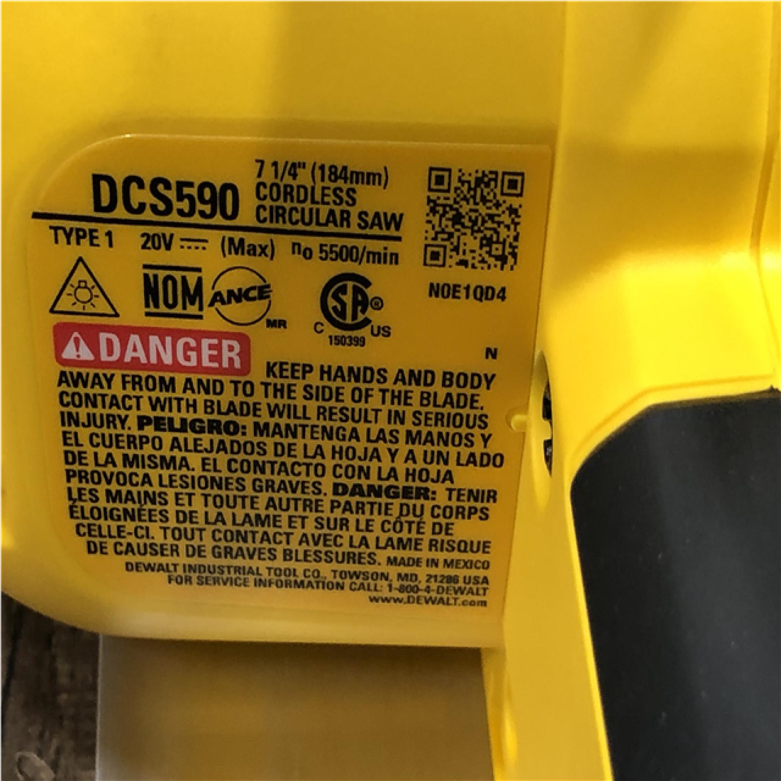 AS-IS DEWALT 20-Volt MAX 7-1/4 in. Cordless Circular Saw (Tool Only)