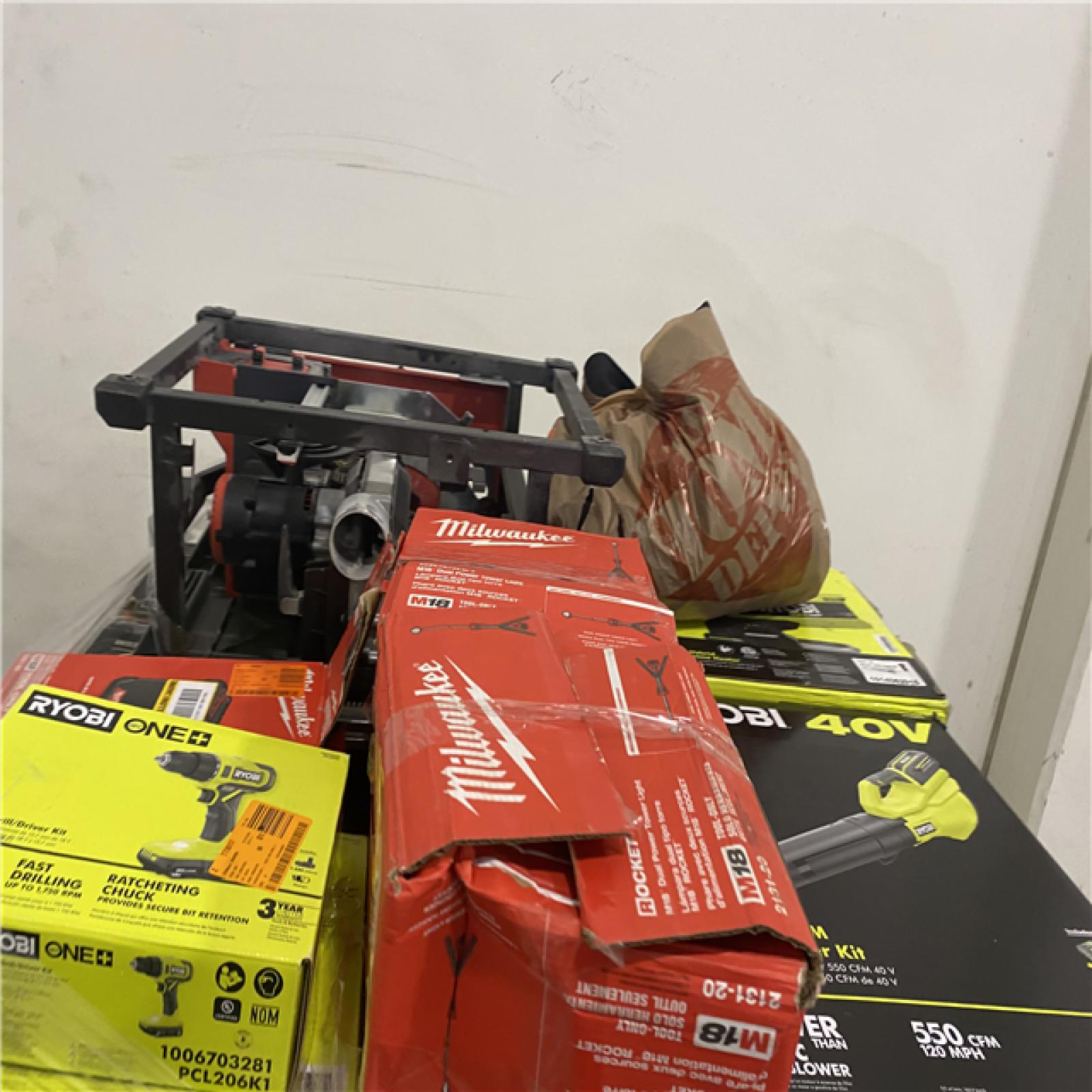 Dallas Location - As-Is Tool Pallet