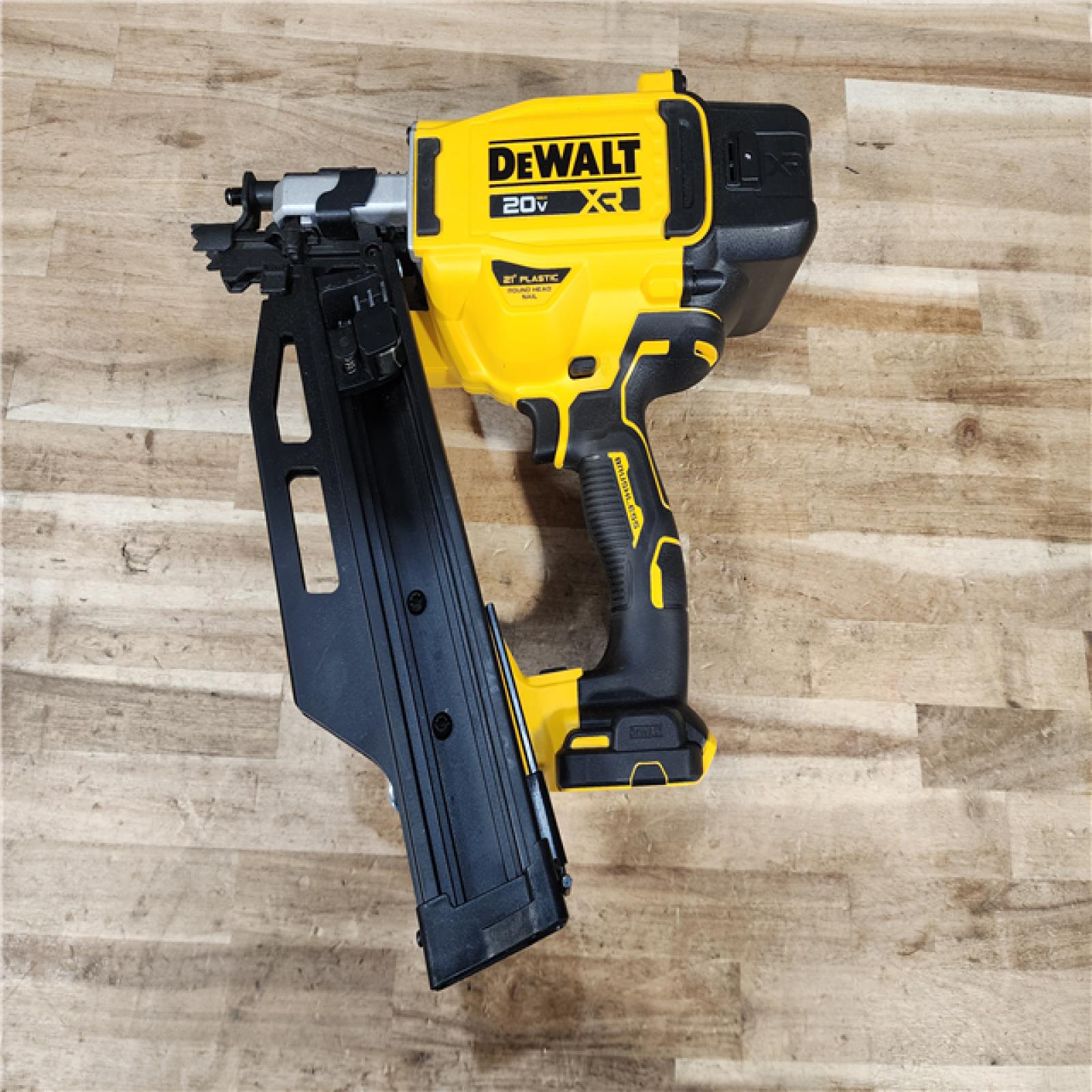 HOUSTON LOCATION - AS-IS DEWALT 20-Volt 21° Cordless Framing Nailer (Tool-Only)