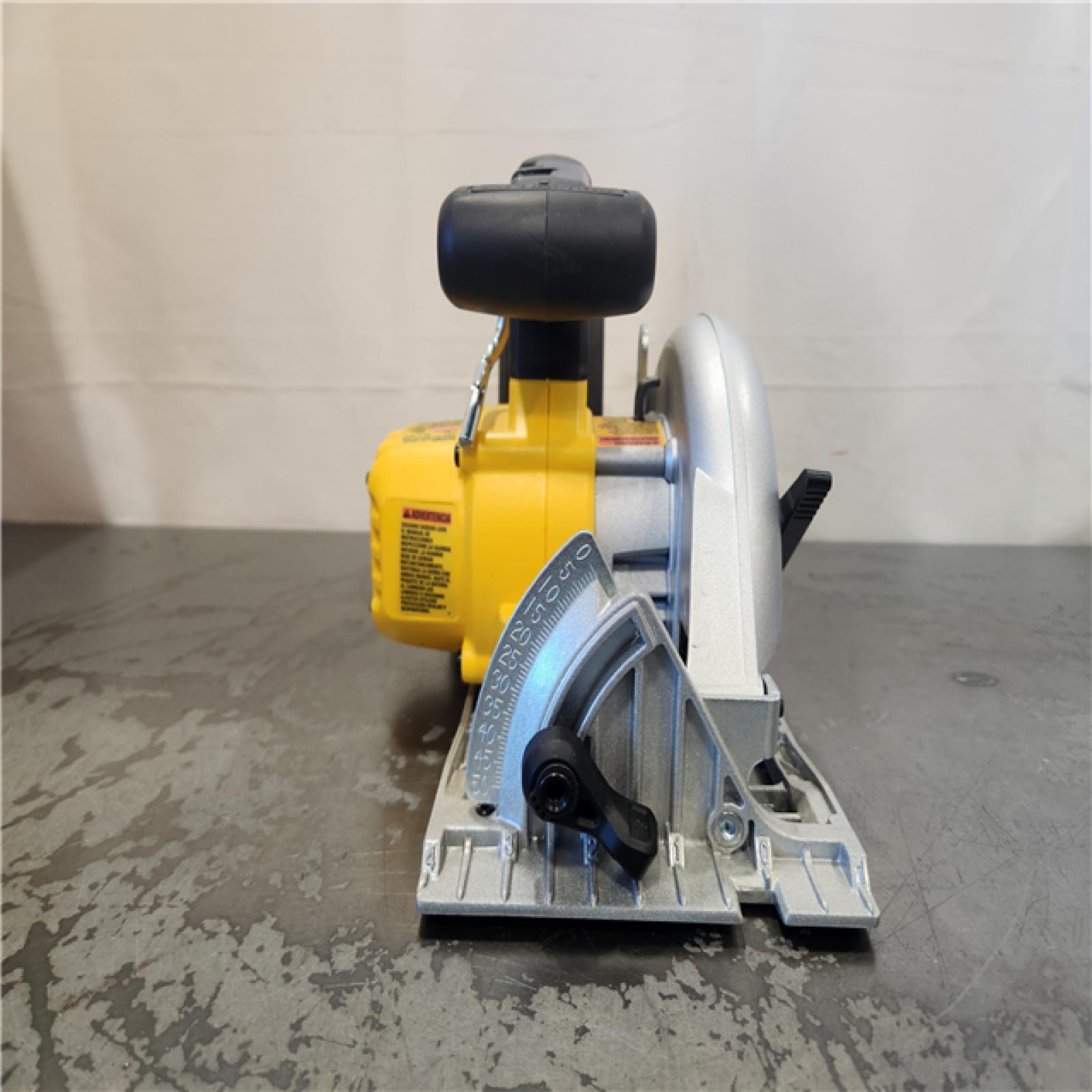 AS-IS- DeWALT DCS565B 20V Max Brushless 6.5   Cordless Circular Saw