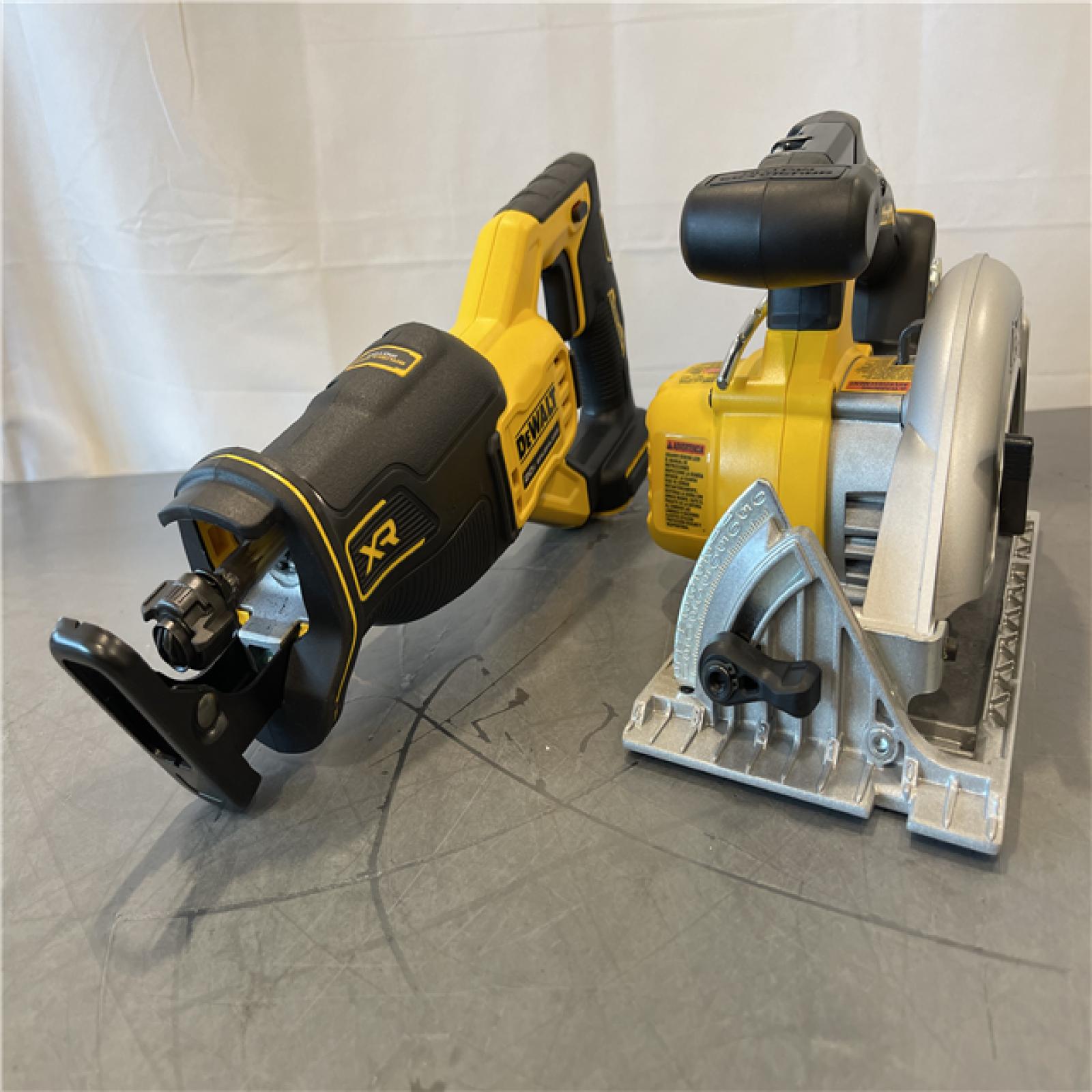 AS-IS - DeWalt 20-Volt XR Lithium-Ion 6-Tool Cordless Combo Kit