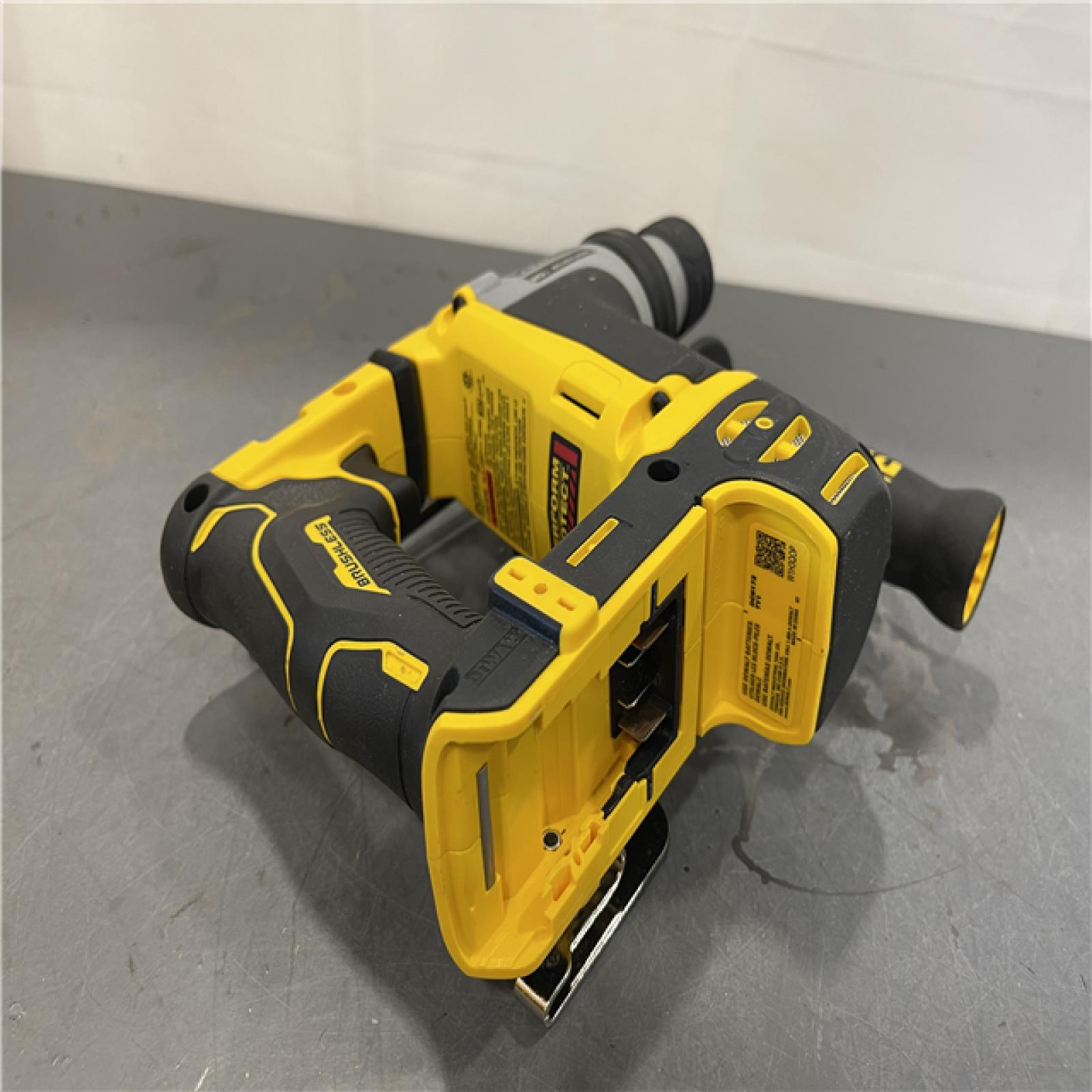 AS-IS - Dewalt ATOMIC 20V MAX Cordless Brushless Ultra-Compact 5/8 in. SDS Plus Hammer Drill