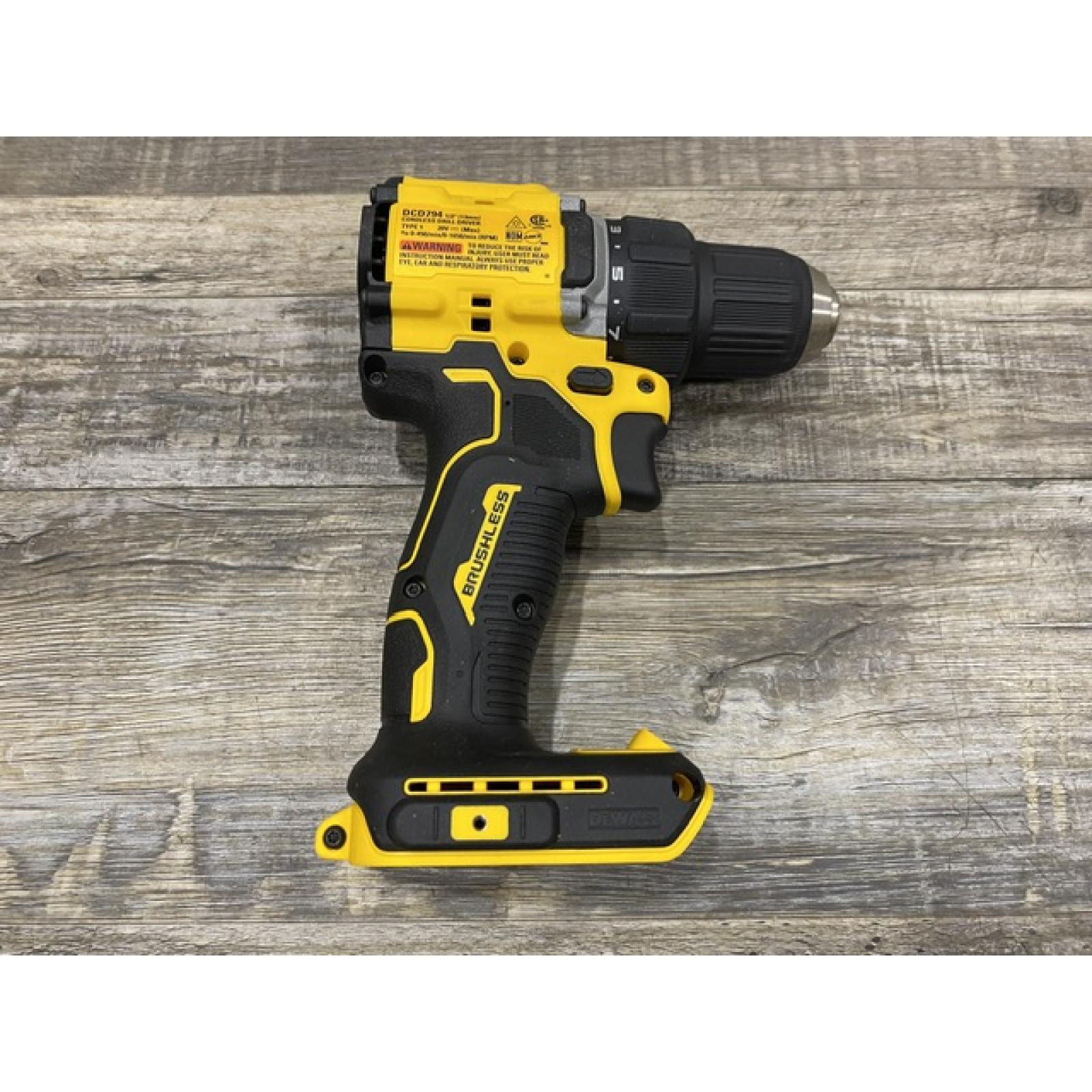 AS-IS DEWALT Atomic 20V Lithium-Ion Cordless Compact 1/2 in. Drill/Driver Kit