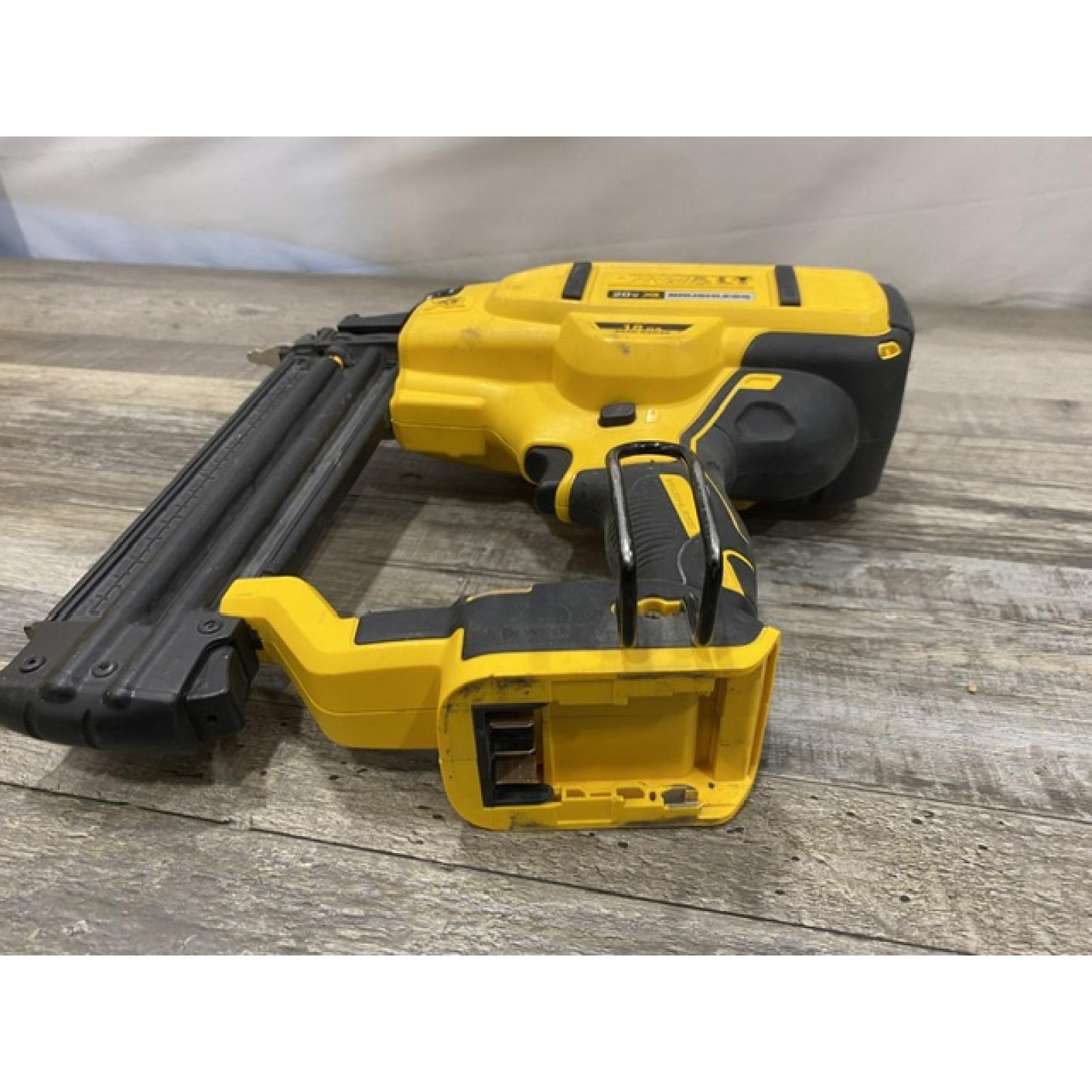 AS-IS DEWALT 20V MAX XR Lithium-Ion Electric Cordless 18-Gauge Brad Nailer (Tool Only)