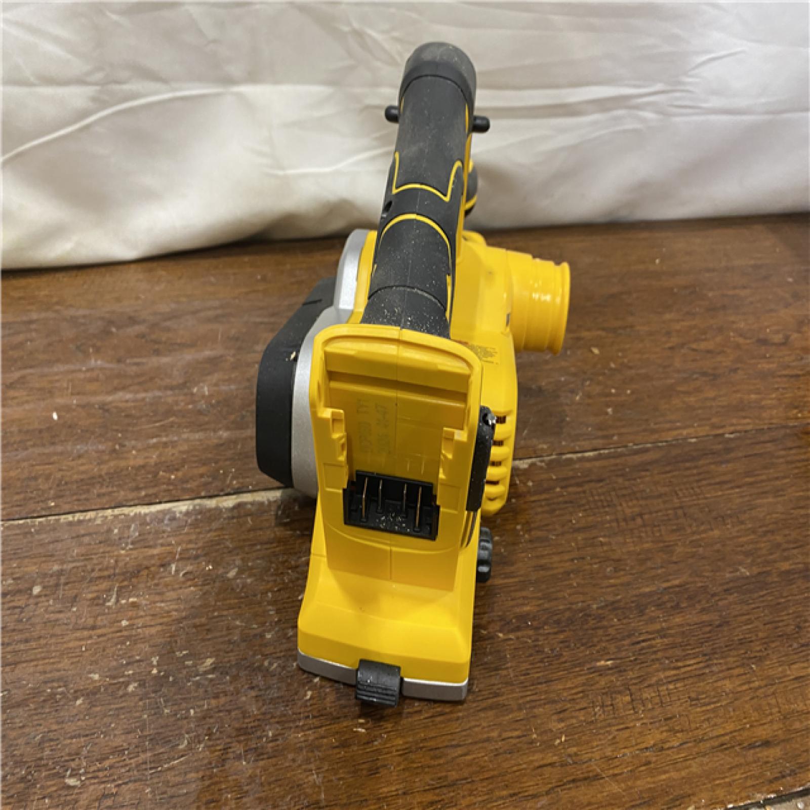 AS-IS DEWALT DCP580B 20V MAX Lithium Ion Brushless Planer