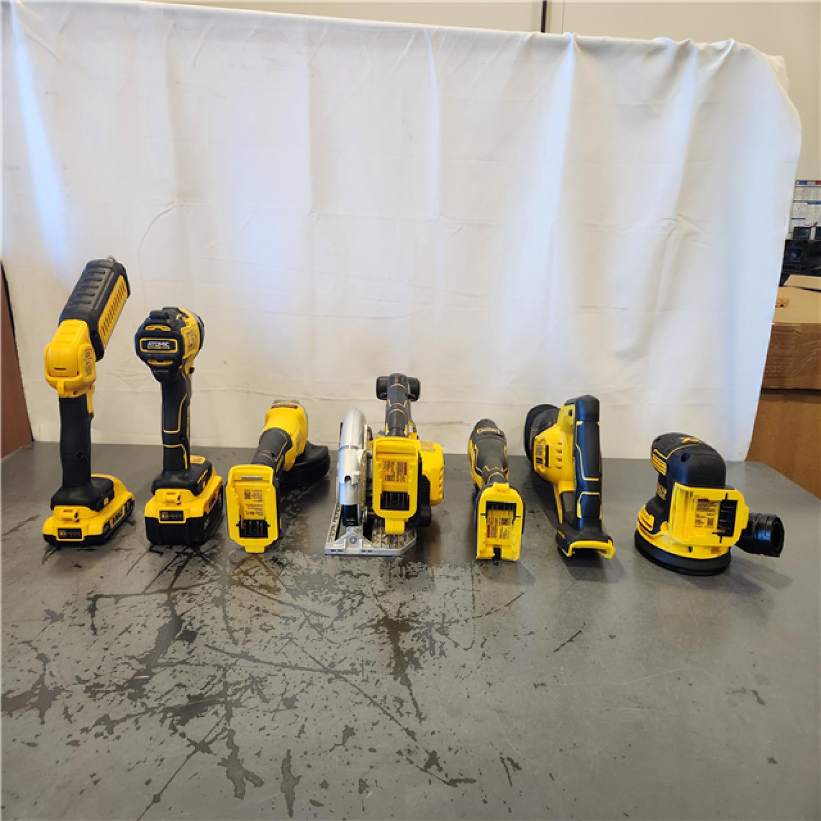 AS-IS- 20-Volt MAX Lithium-Ion Cordless 7-Tool Combo Kit with 2.0 Ah Battery  5.0 Ah Battery and Charger