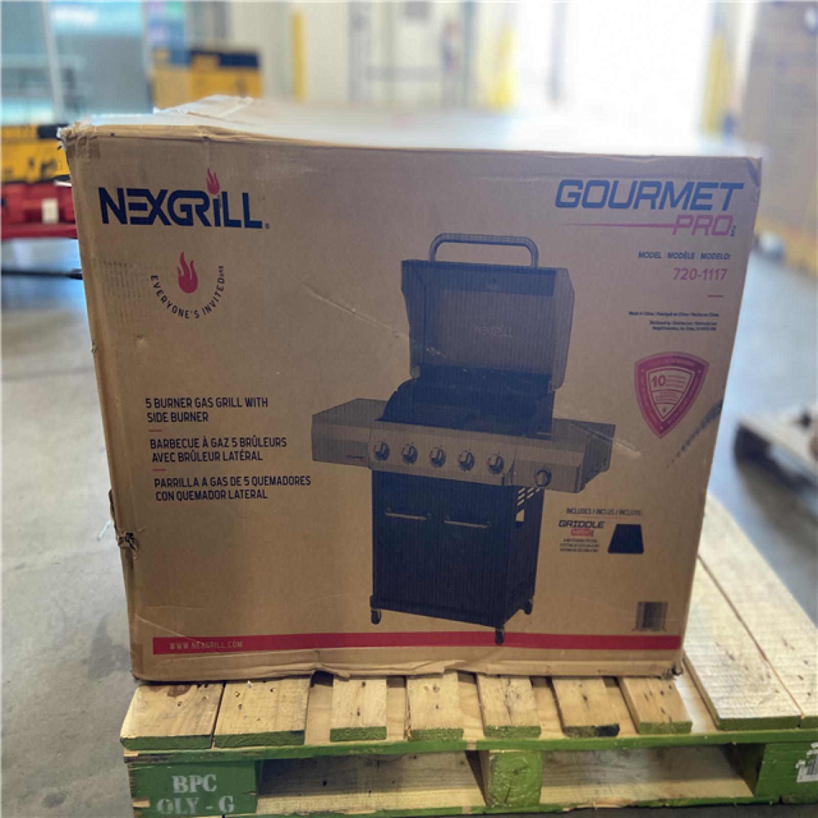 DALLAS LOCATION - Nexgrill Gourmet Pro 5-Burner Propane Gas Grill with Side Burner and Griddle Max Insert in Black