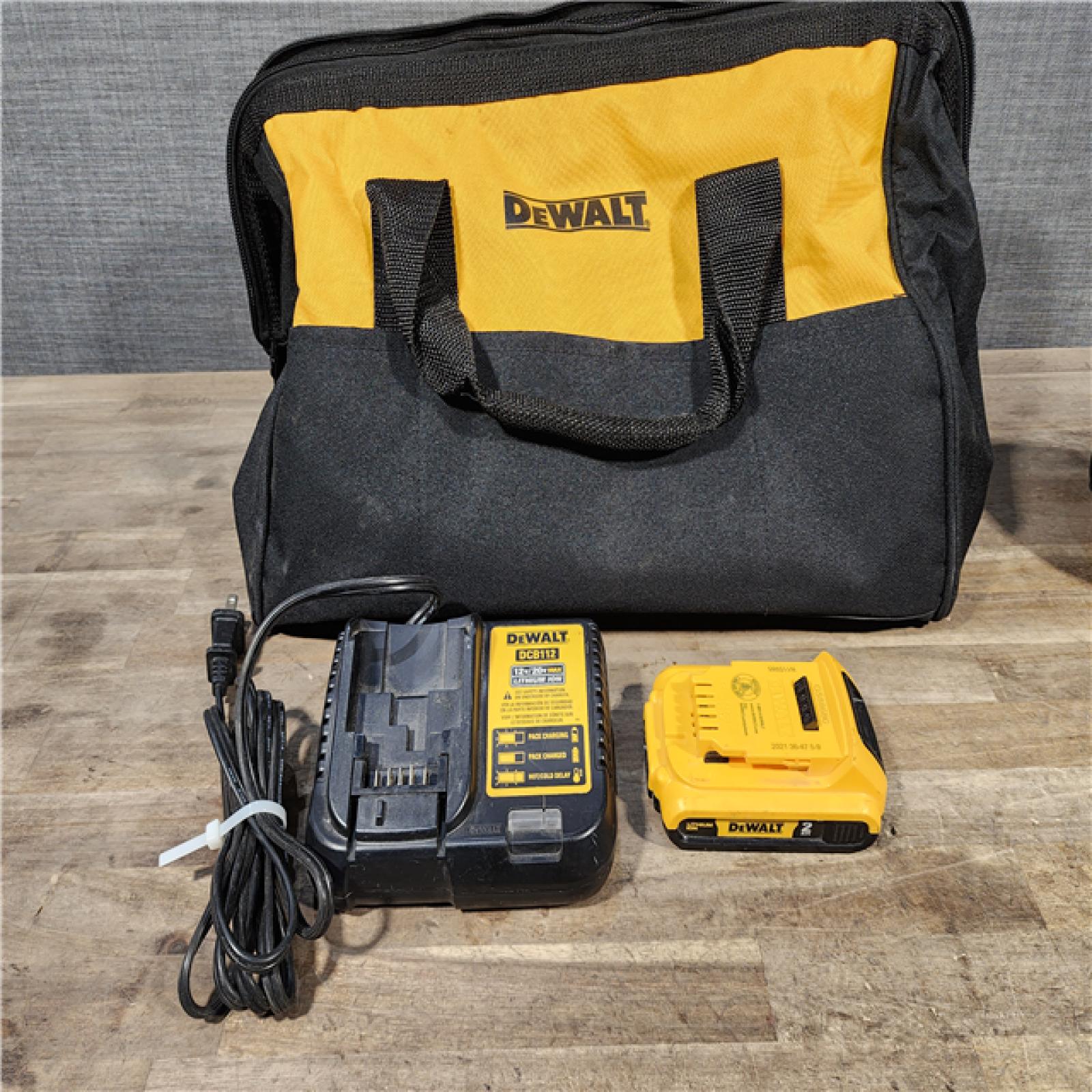 HOUSTON LOCATION - AS-IS DeWALT DCN681D1 20V MAX 18ga Cordless Brushless Narrow Crown Stapler Kit w/ BATTERY & CHARGER