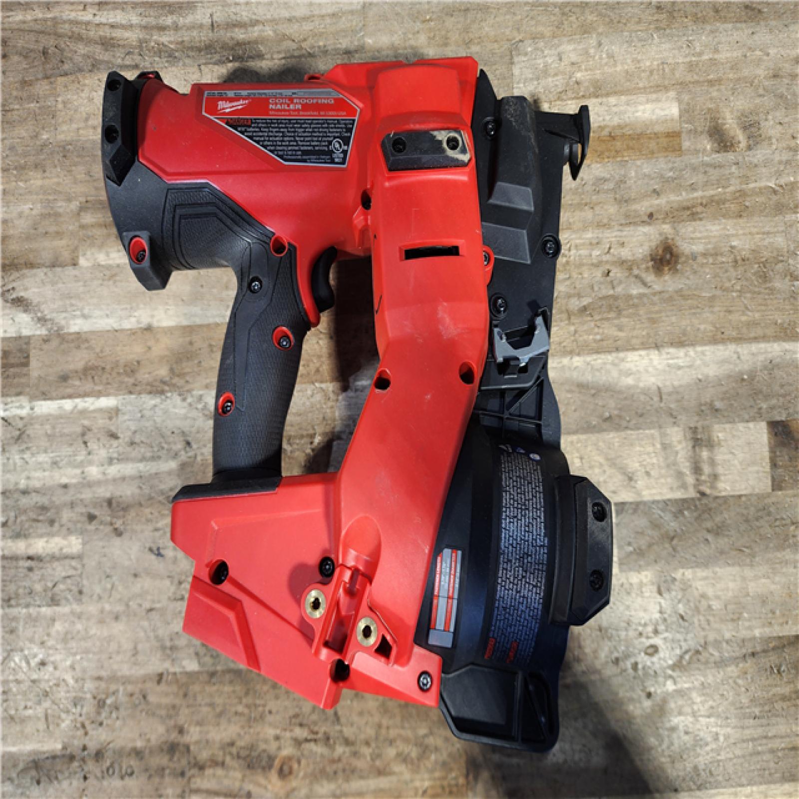 HOUSTON LOCATION - AS-IS Milwaukee FUEL 18-Volt Lithium-Ion Brushless Cordless Coil Roofing Nailer (Tool Only)