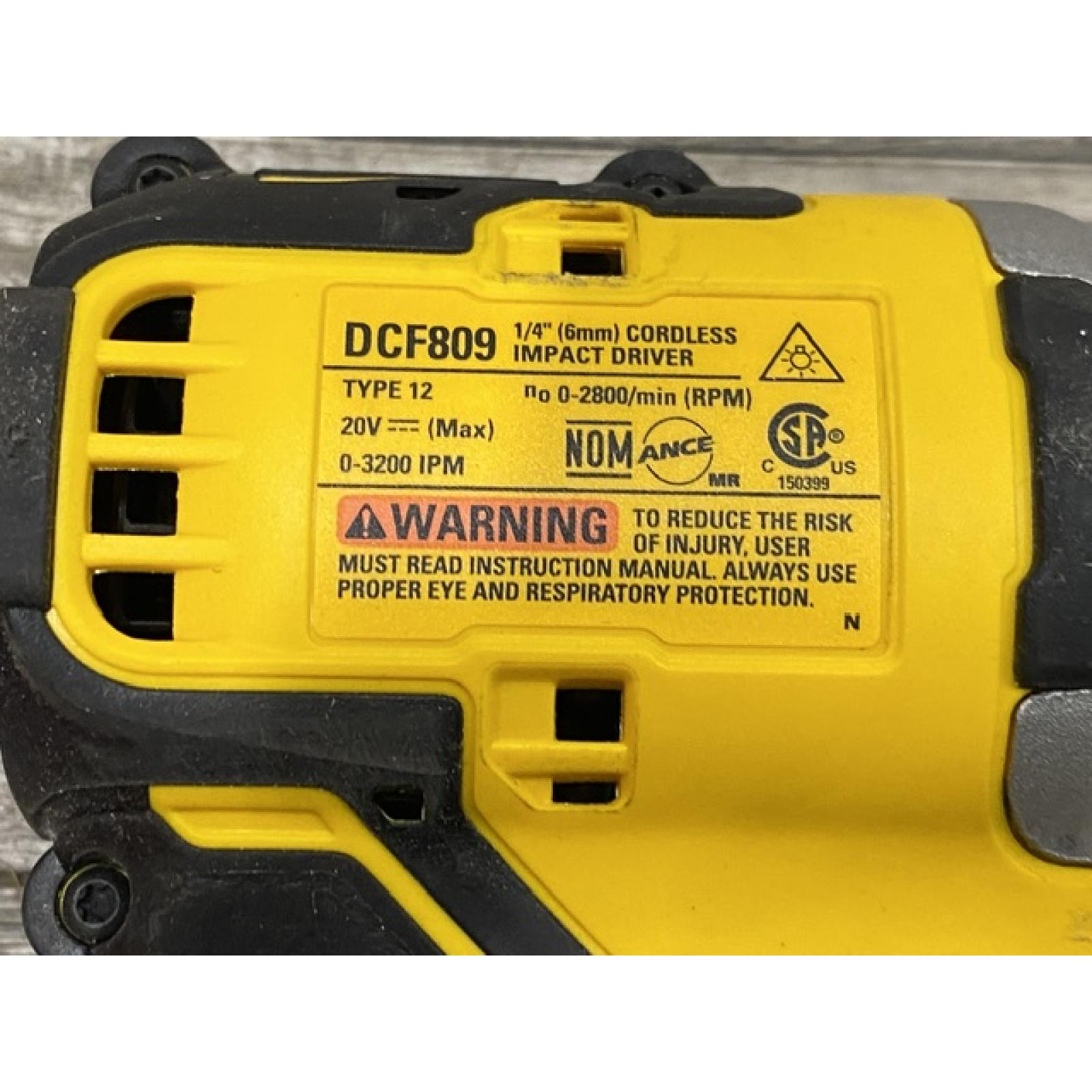 AS-IS DEWALT Atomic 20V Max Lithium-Ion Brushless Cordless Compact 1/4 in. Impact Driver Kit