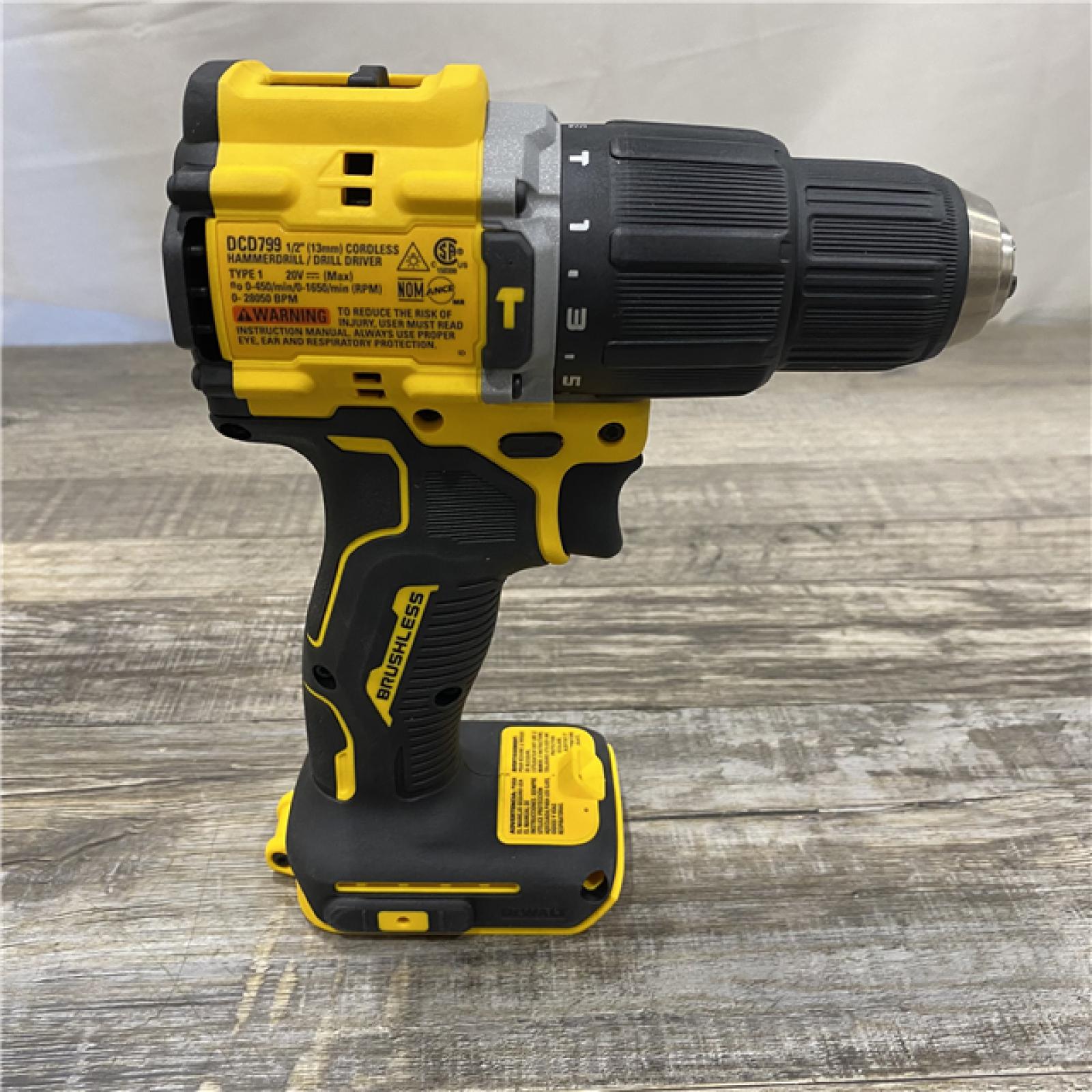 AS-IS DEWALT ATOMIC 20V Cordless 1/2 in. Compact Hammer Drill Kit
