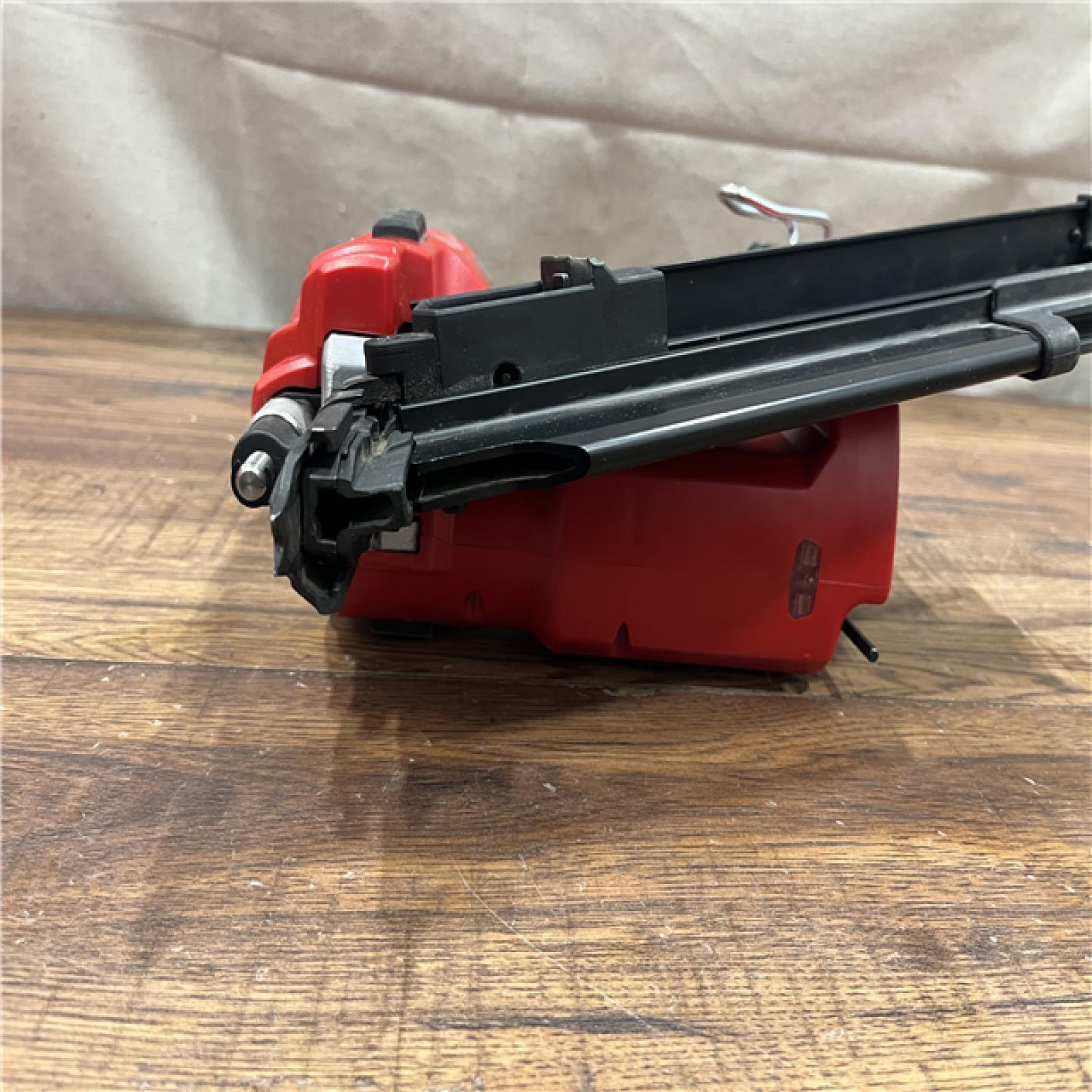AS-IS Milwaukee M18 1/2 in. Cordless Brushless High Torque Impact Wrench Kit (Battery & Charger)