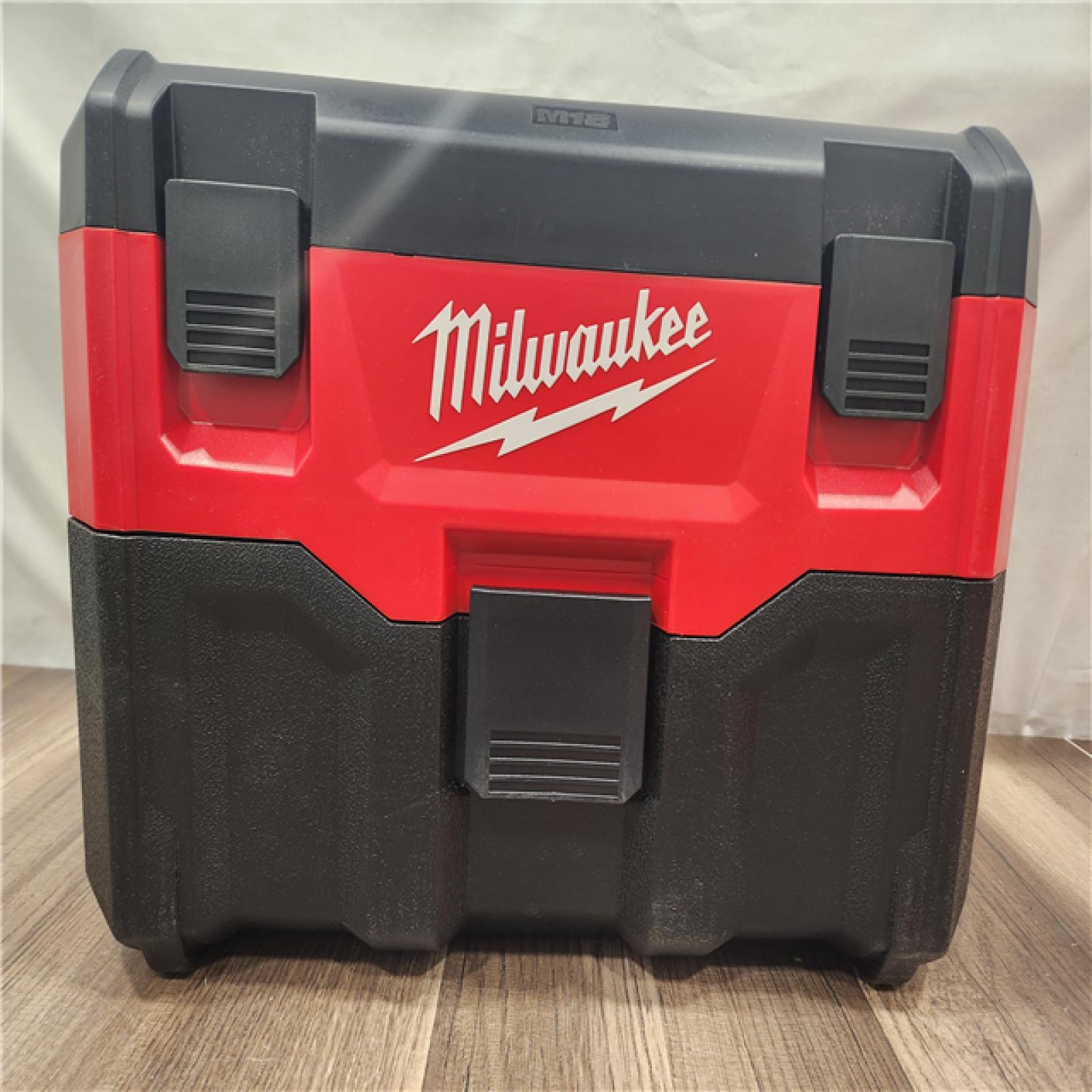 AS-IS- Milwaukee M18 Vacuum 2Gal Hose Access (Tool-Only)