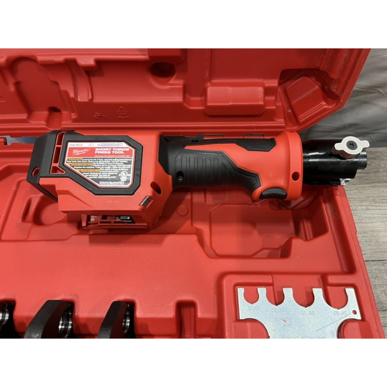 AS-IS Milwaukee 18V Lithium-Ion Cordless Short Throw PEX Press Tool Kit