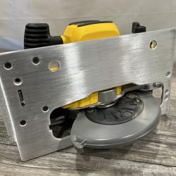 AS-IS DEWALT 20-Volt MAX 7-1/4 in. Cordless Circular Saw (Tool Only)