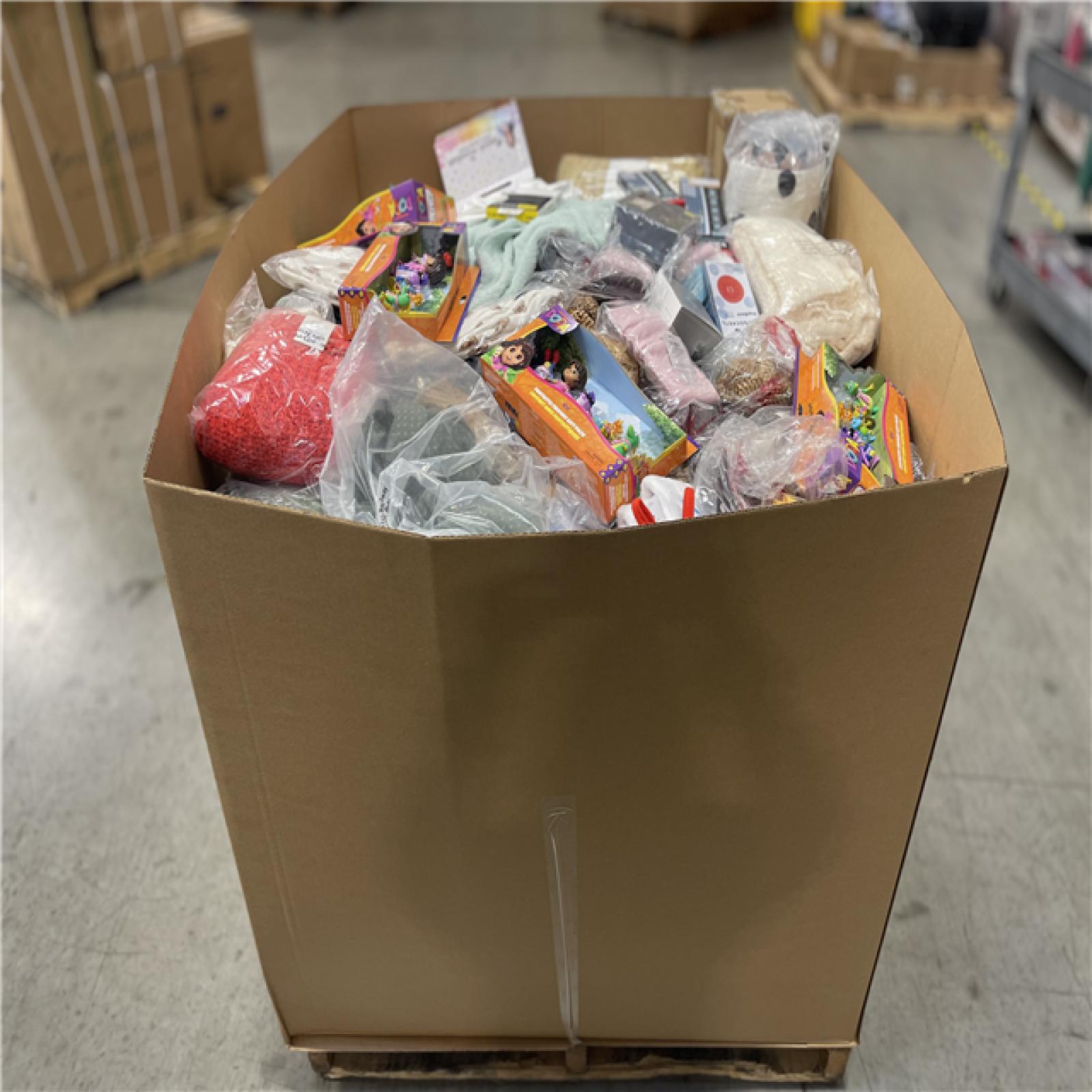 DALLAS LOCATION- NEW!- BULLSEYE MIXED PALLET