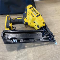 AS-IS DEWALT 20V MAX XR Lithium-Ion Cordless 2-1/2 in. 15-Gauge Finish Nailer Kit