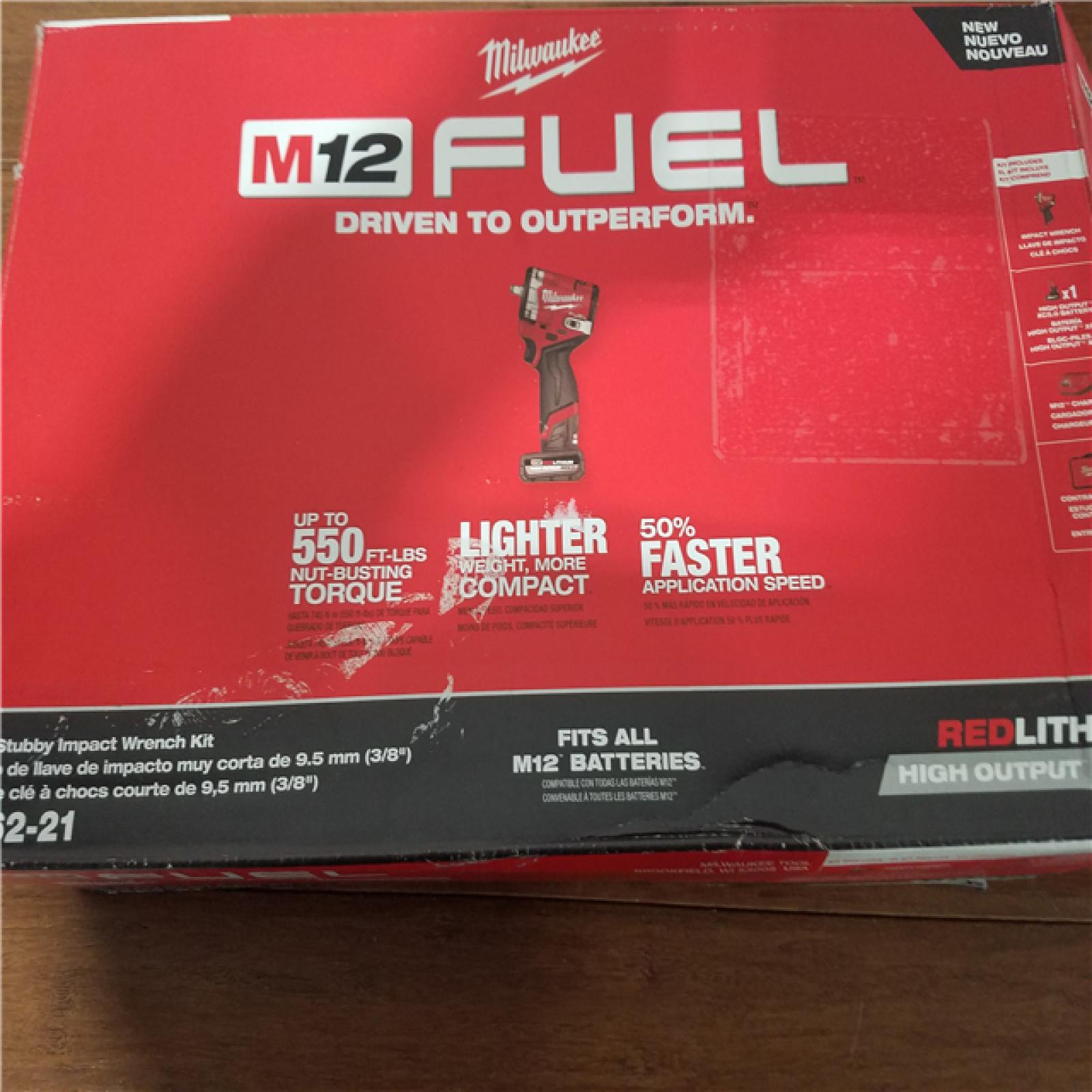 California NEW Milwaukee 3/8 Stubby Impact Wrench Kit  Includes (1) Battery  Charger and Bag