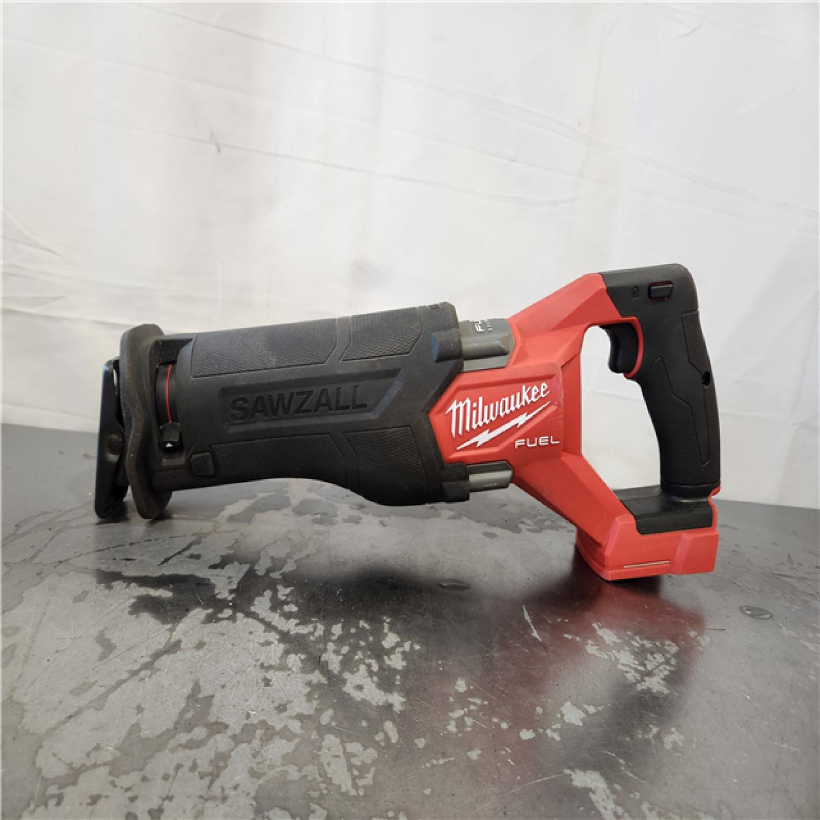 AS-IS- Milwaukee M18 18V Fuel Sawzall 1-1/4  Reciprocating Saw Cordless Lithium-Ion Brushless