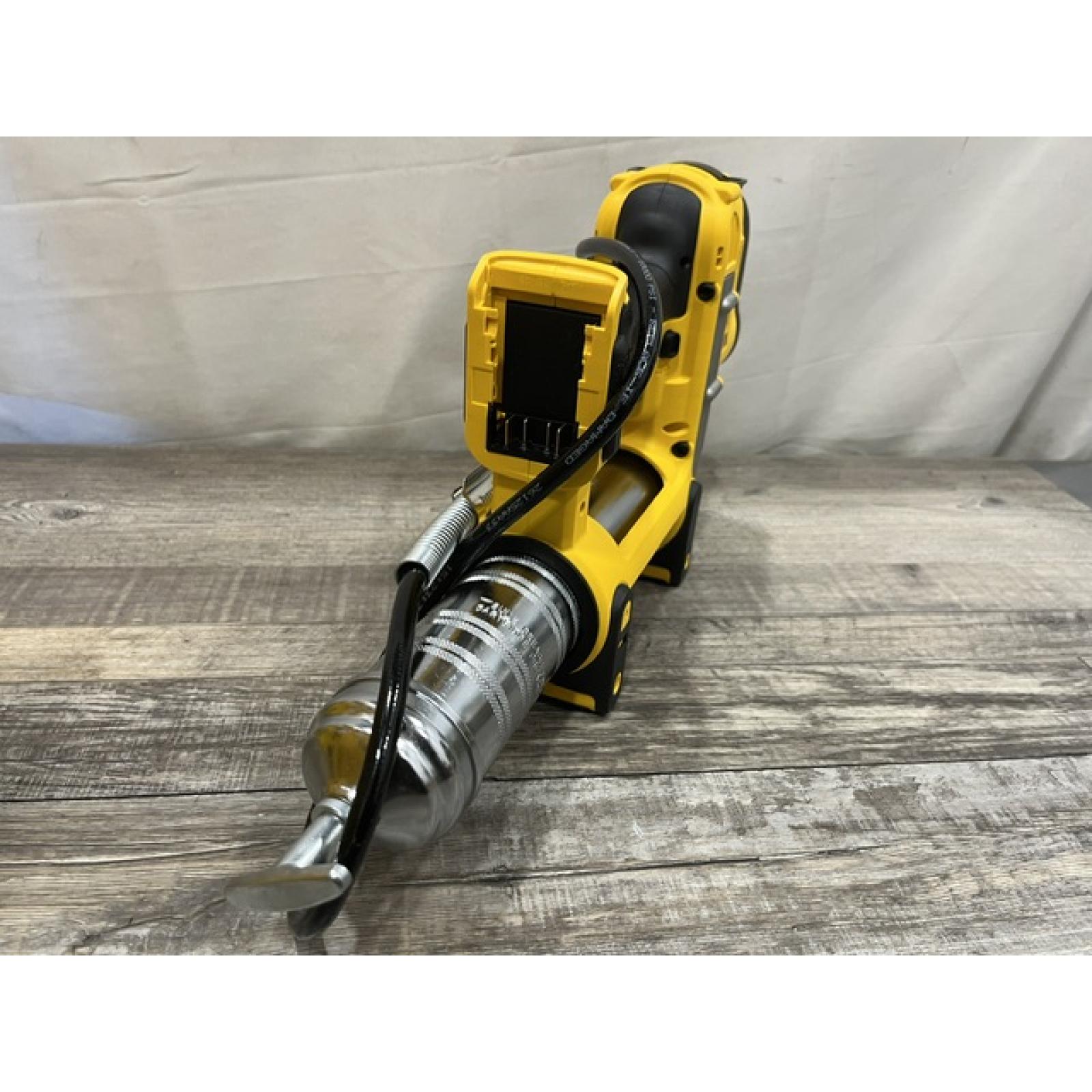 AS-IS DEWALT 20-Volt MAX Cordless Grease Gun (Tool-Only)