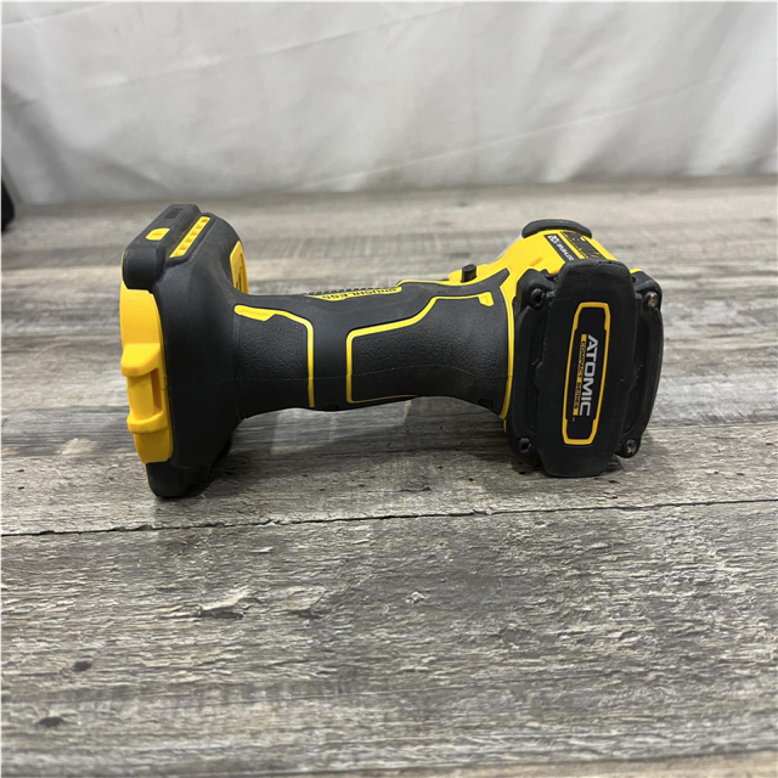 AS-IS DEWALT ATOMIC 20V MAX Lithium-Ion Cordless 1/4 in. Brushless Impact Driver Kit