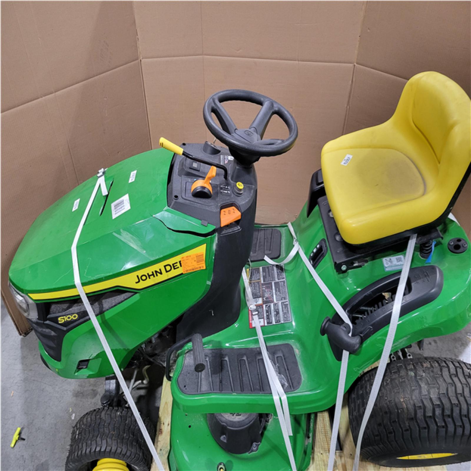 CALIFORNIA AS-IS JOHN DEERE S100 SIT DOWN RIDING LAWN MOWER