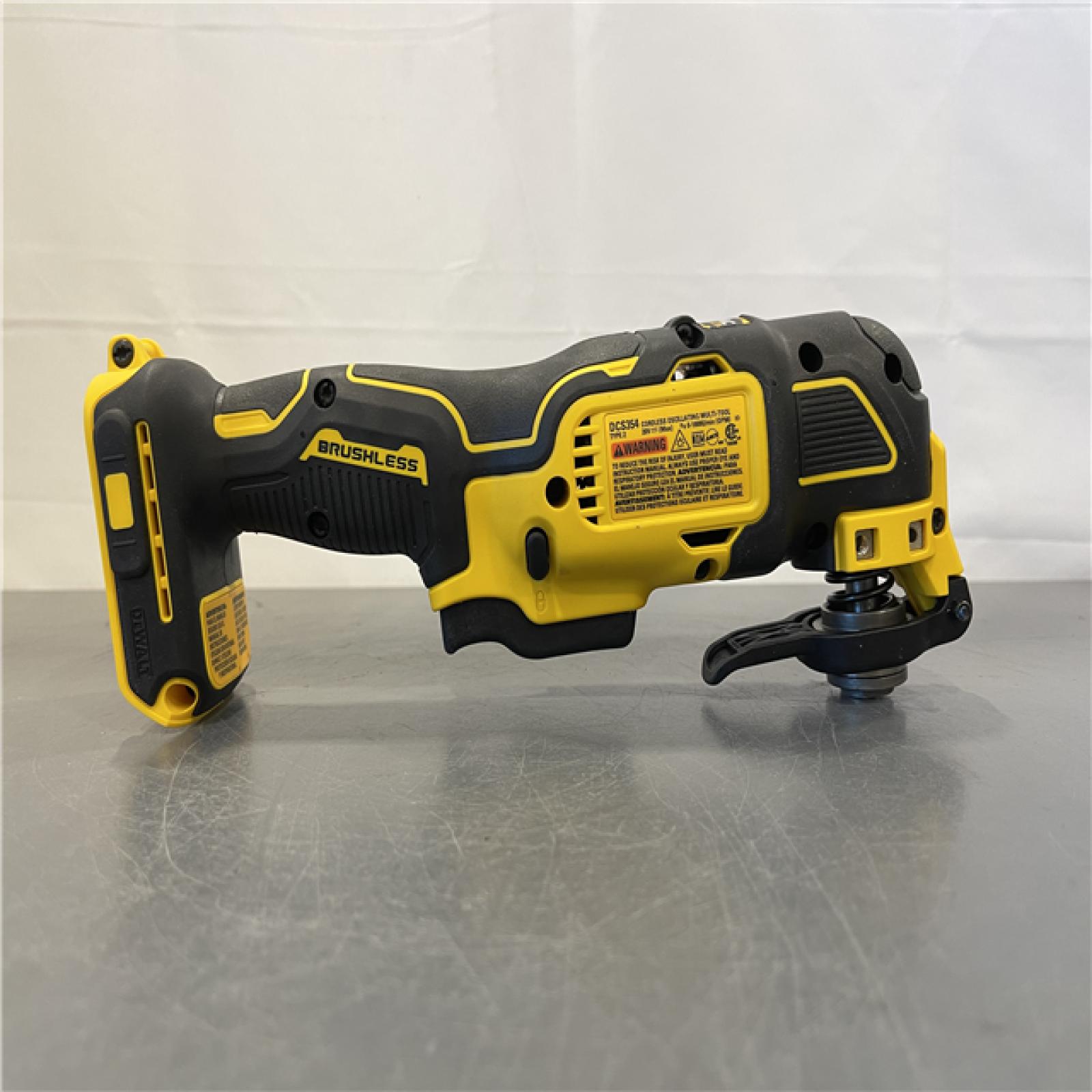 AS-IS - DEWALT ATOMIC 20V MAX Cordless Brushless Oscillating Multi Tool (Tool Only)