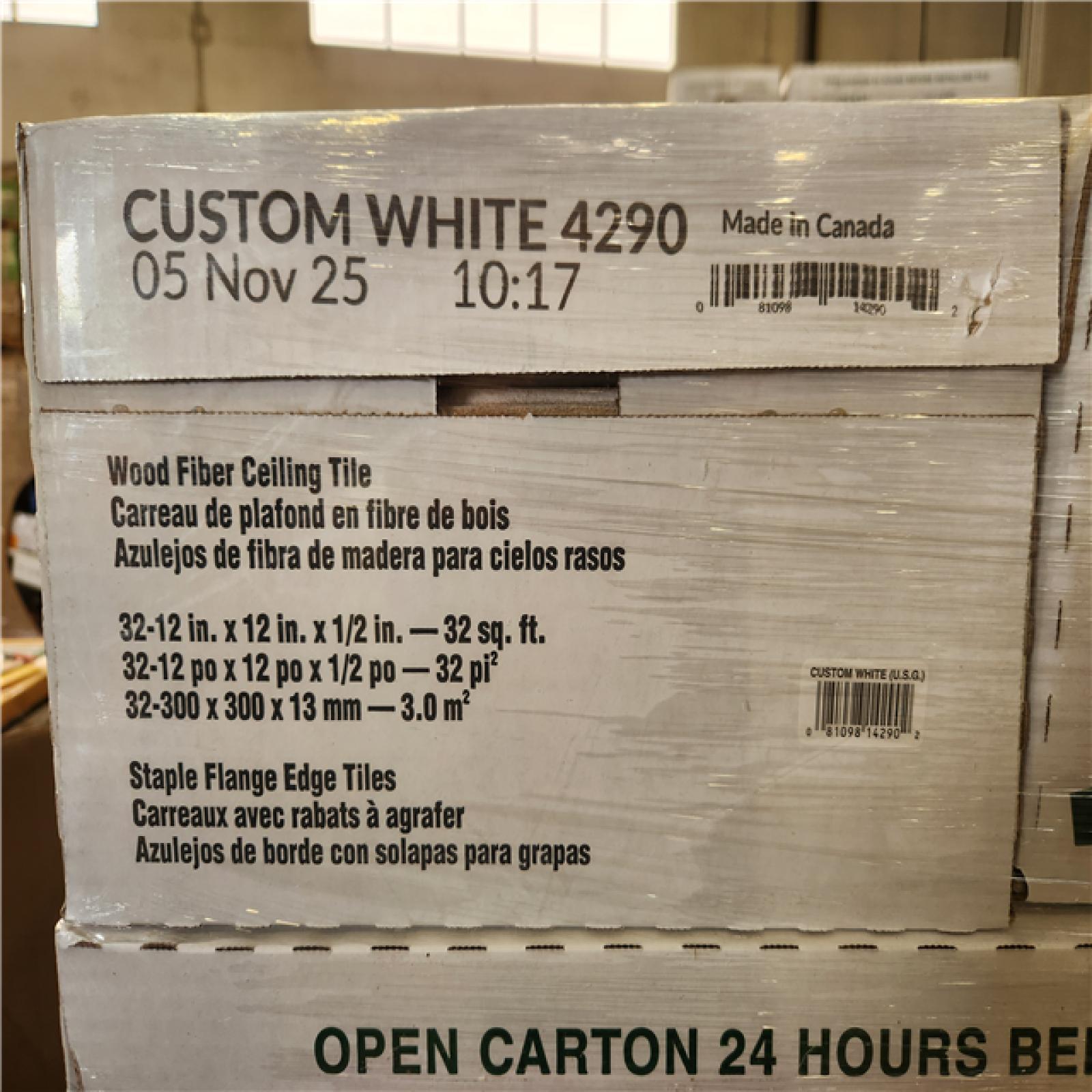 Phoenix NEW USG Ceiling Wood Fiber Ceiling Tile White (1 120 sq. ft/ 35 Cases)