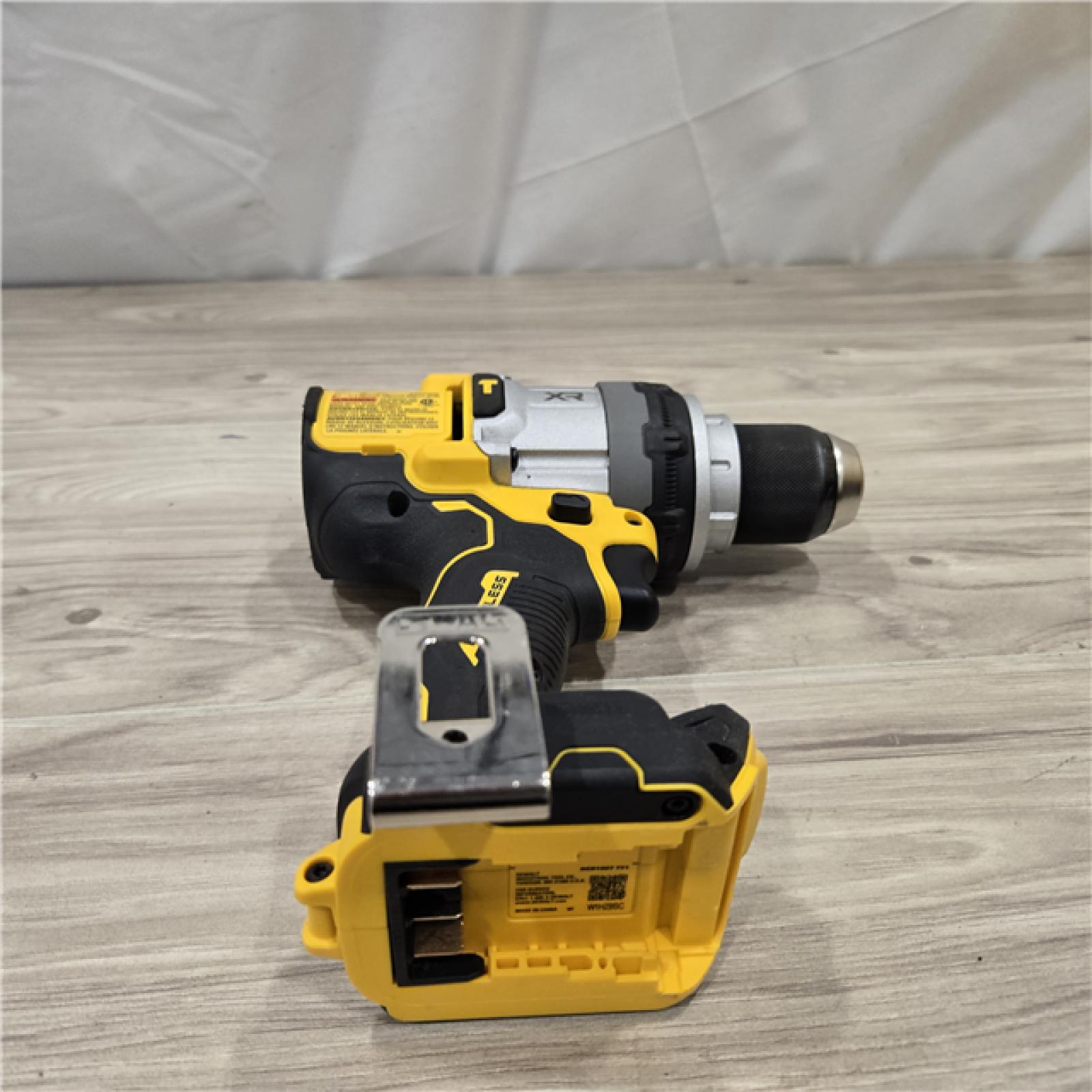 AS-IS DEWALT 20V XR  Cordless Hammer Drill Kit