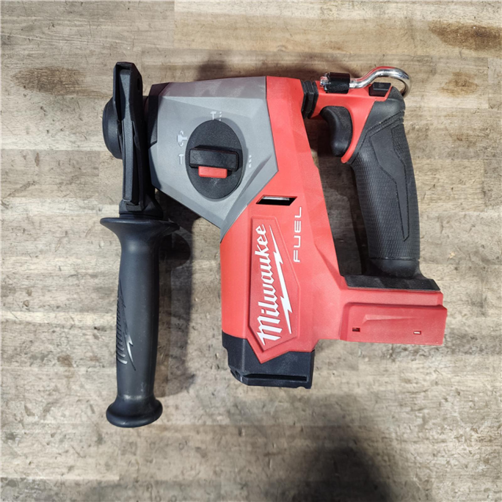 HOUSTON LOCATION - AS-IS Milwaukee M18 FUEL 18V Lithium-Ion Brushless Cordless 5/8 in. SDS-Plus Rotary Hammer (Tool-Only)