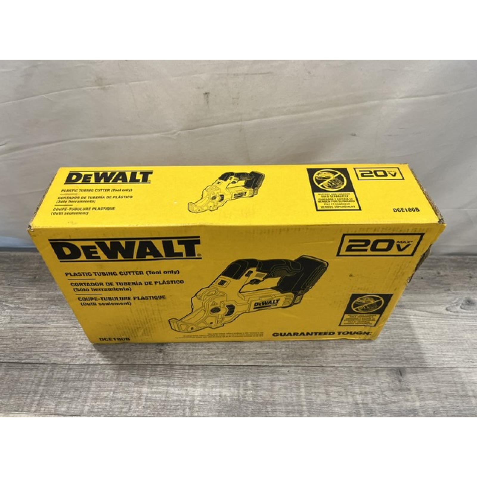NEW - DEWALT 20V MAX Cordless Plastic Tubing Cutter (Tool Only)