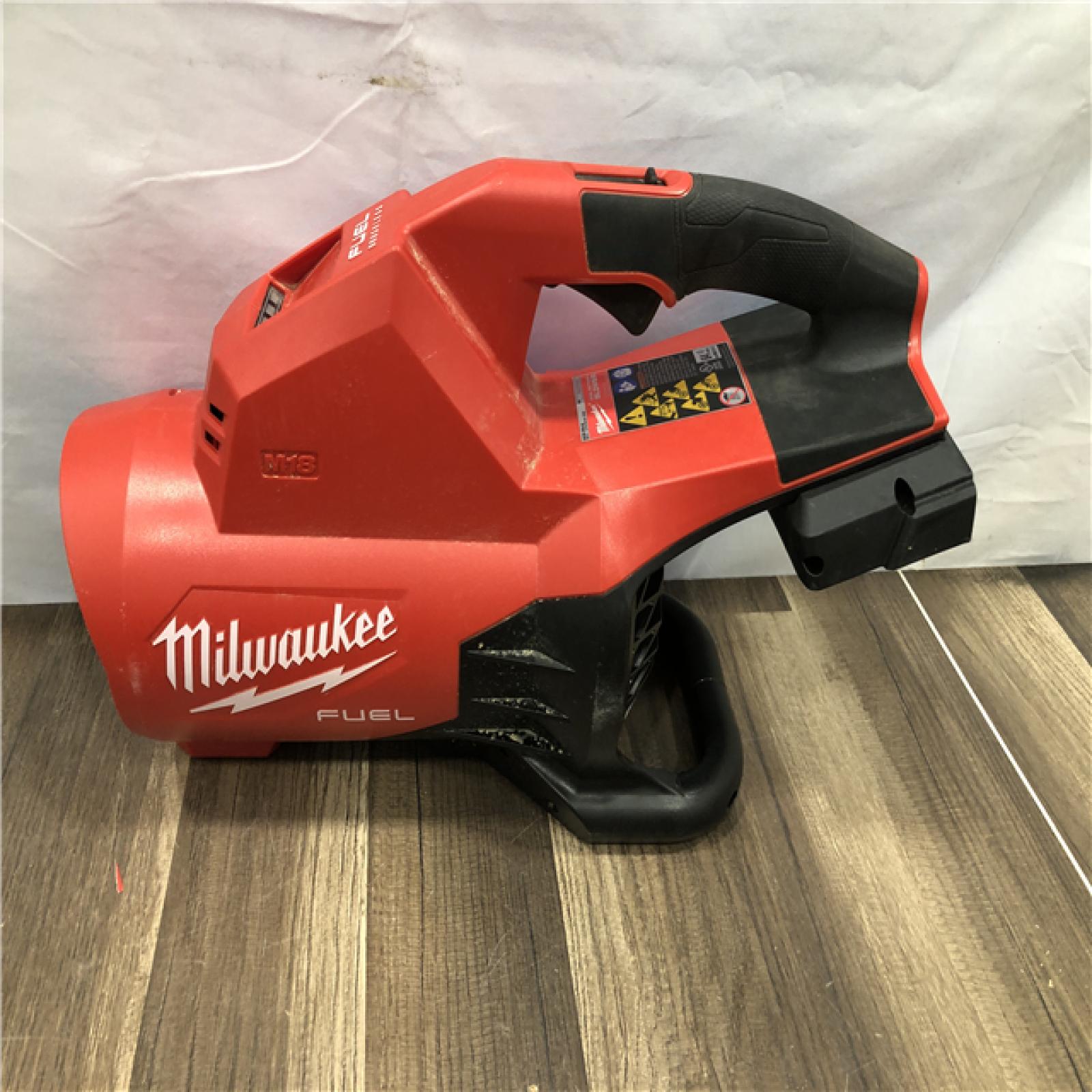 AS-IS  Milwaukee FUEL Dual Battery 145 MPH 600 CFM 18V Lithium-Ion Brushless Cordless Handheld Blower (Tool-Only)