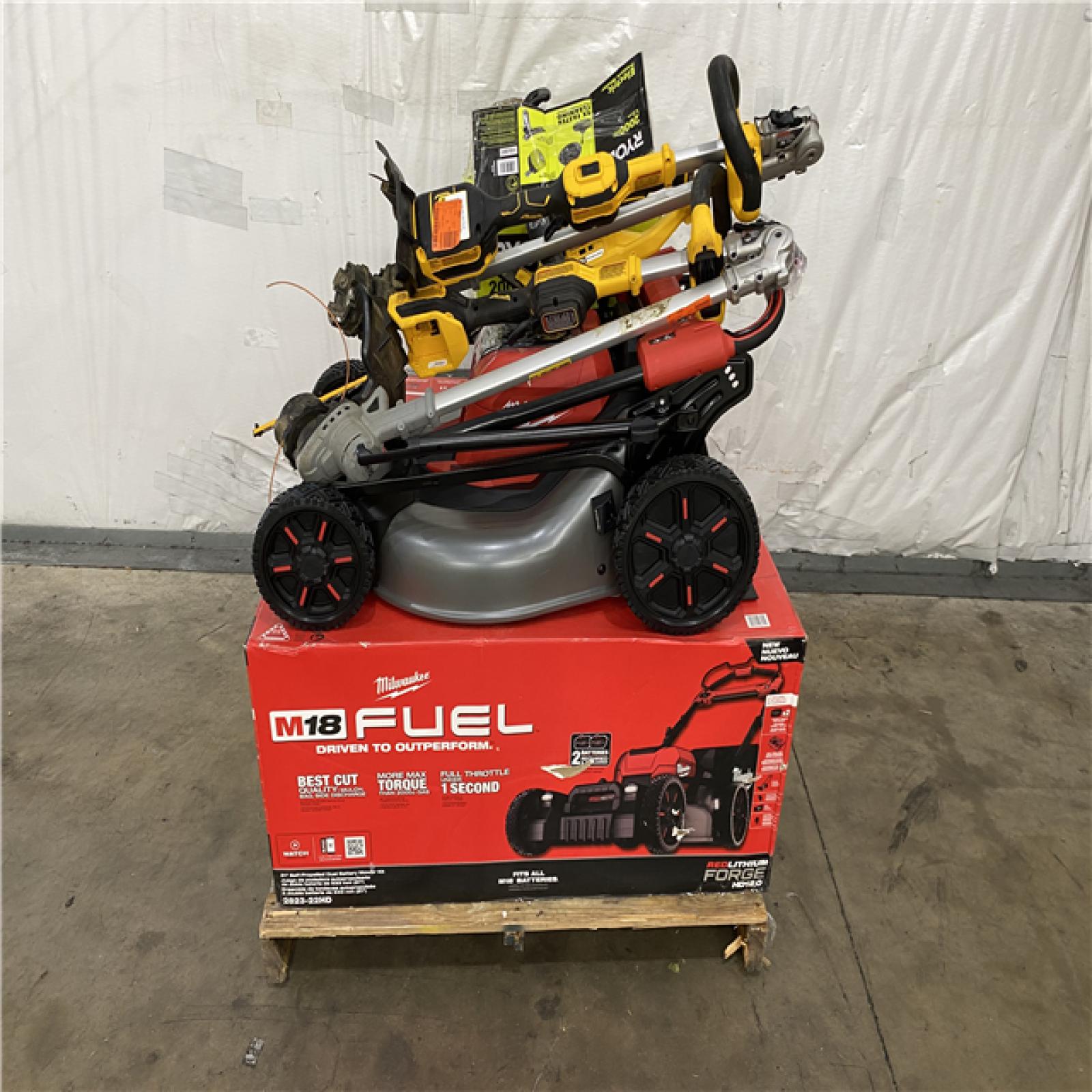 Houston Location AS IS - Tool Pallet