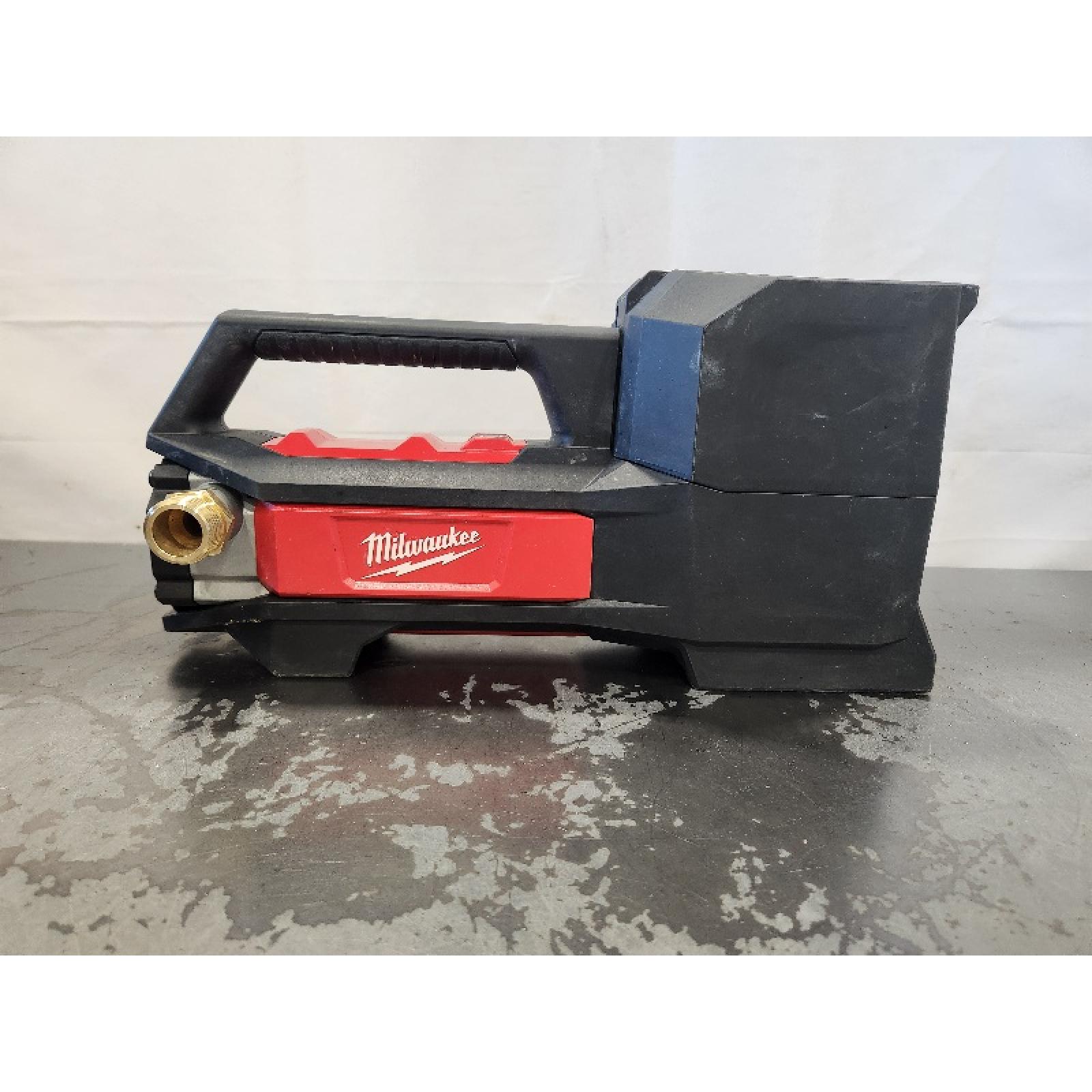 AS-IS- Milwaukee 18V 1/4 HP Lithium-Ion Cordless Transfer Pump (Tool Only)