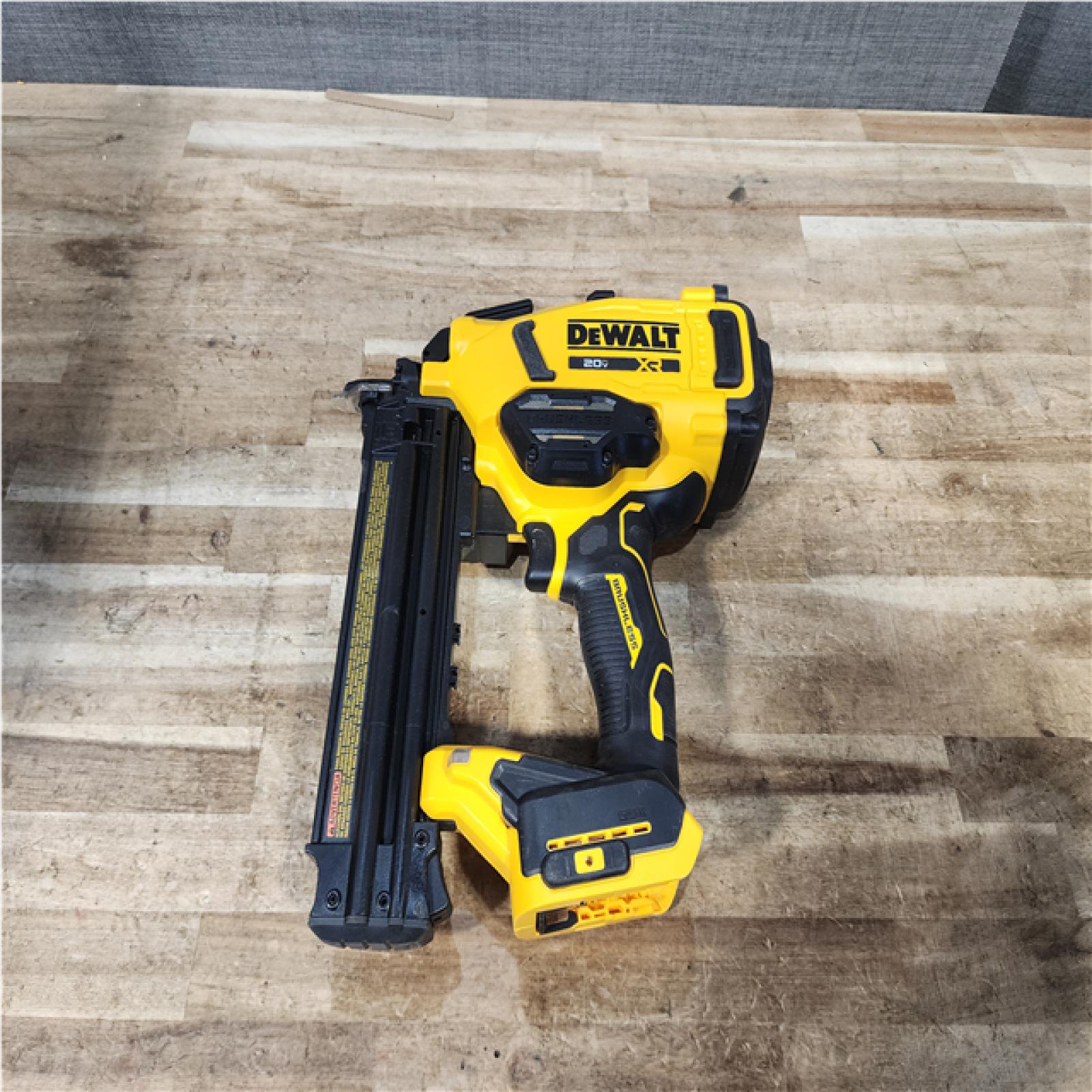 Houston Location AS-IS DEWALT 20V MAX XR 18 Gauge Cordless Brad Nailer (Tool Only)