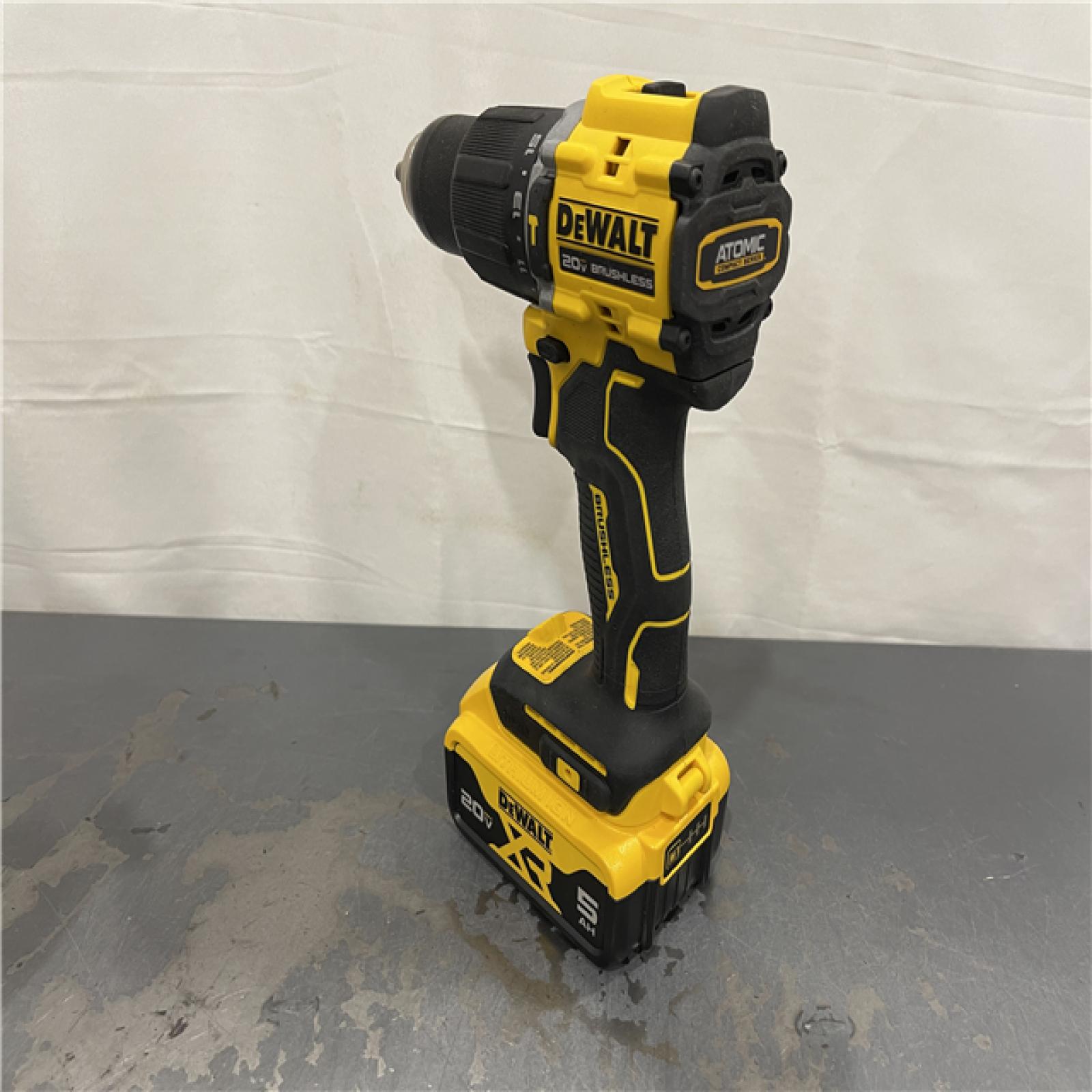 AS-IS - DeWalt ATOMIC 20V Lithium-Ion Cordless 1/2 in. Hammer Drill Kit