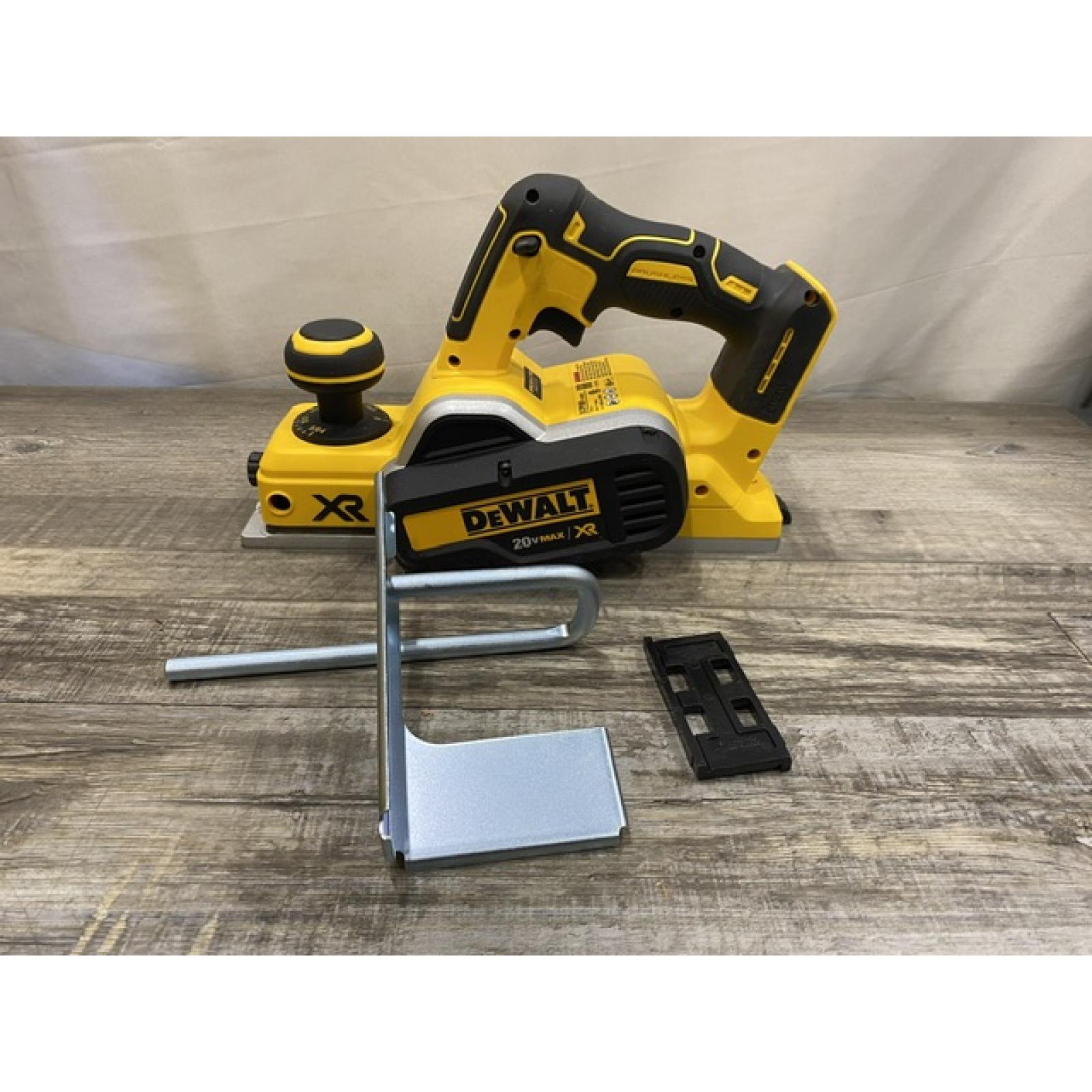 AS-IS DEWALT 20V MAX XR Cordless Brushless 3-1/4 in. Planer (Tool Only)