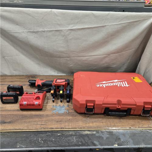 GOOD- Milwaukee M18 18-Volt Lithium-Ion Cordless Short Throw PEX Press Tool Kit w/ (3) Viega PureFlow Jaws