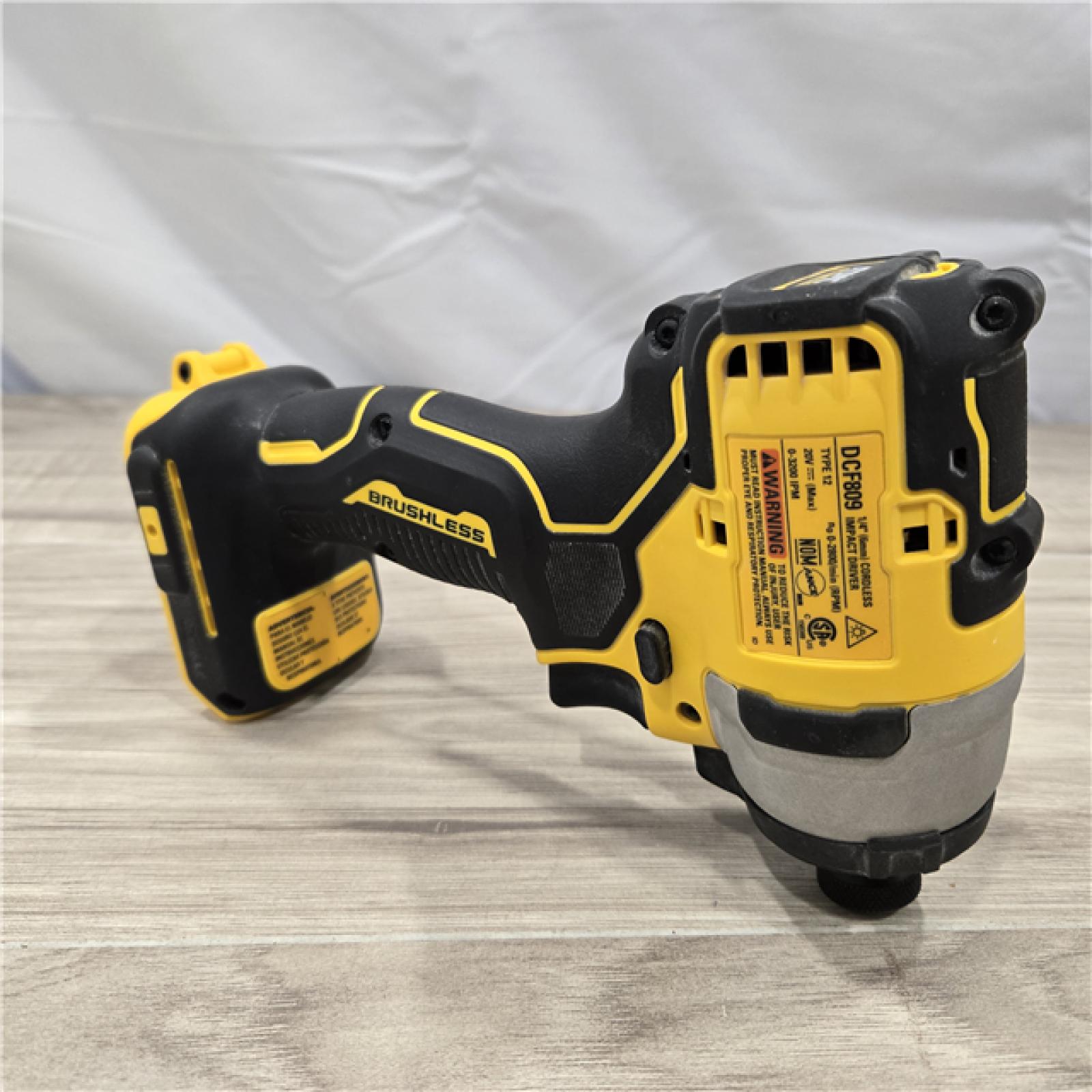AS-IS DEWALT ATOMIC 20V MAX* Cordless Compact Impact Driver Kit