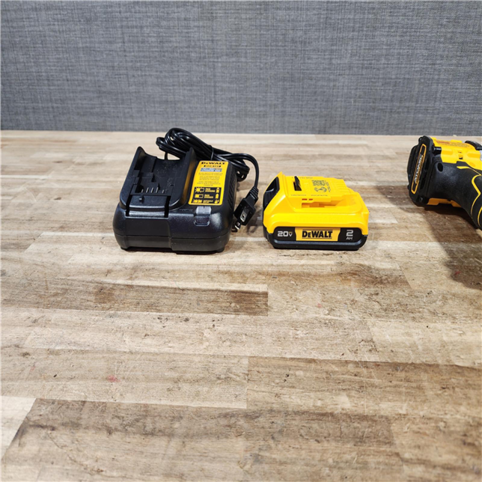 HOUSTON LOCATION - AS - IS DEWALT Atomic 20V Lithium-Ion Cordless Compact 1/2 in. Drill/Driver Kit
