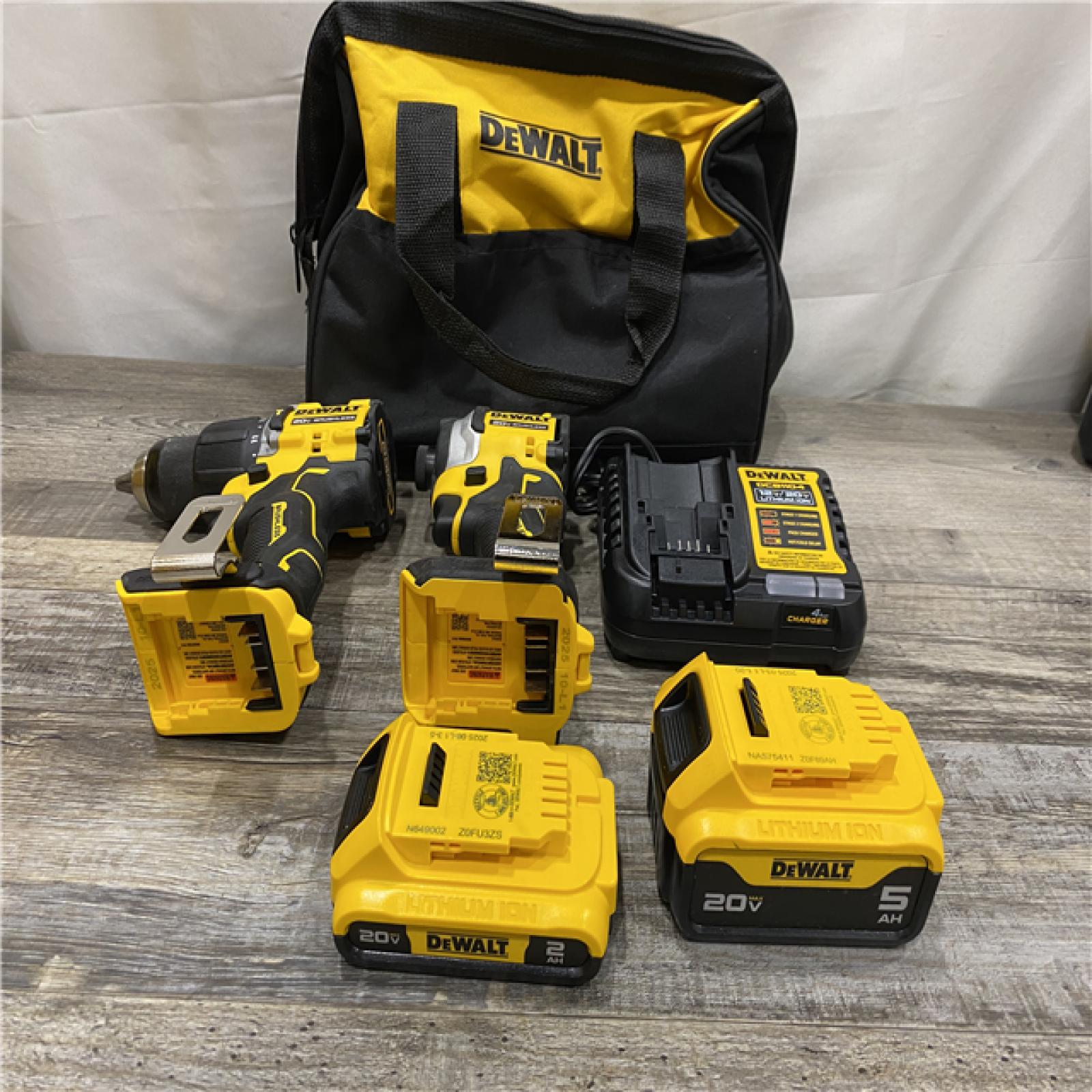 AS-IS DEWALT ATOMIC 20V MAX Lithium-Ion Cordless 2-Tool Combo Kit