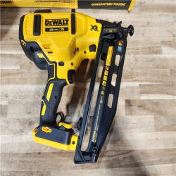 HOUSTON LOCATION - AS-IS DEWALT 20V MAX XR 16-Gauge Electric Cordless Angled Finishing Nailer Kit