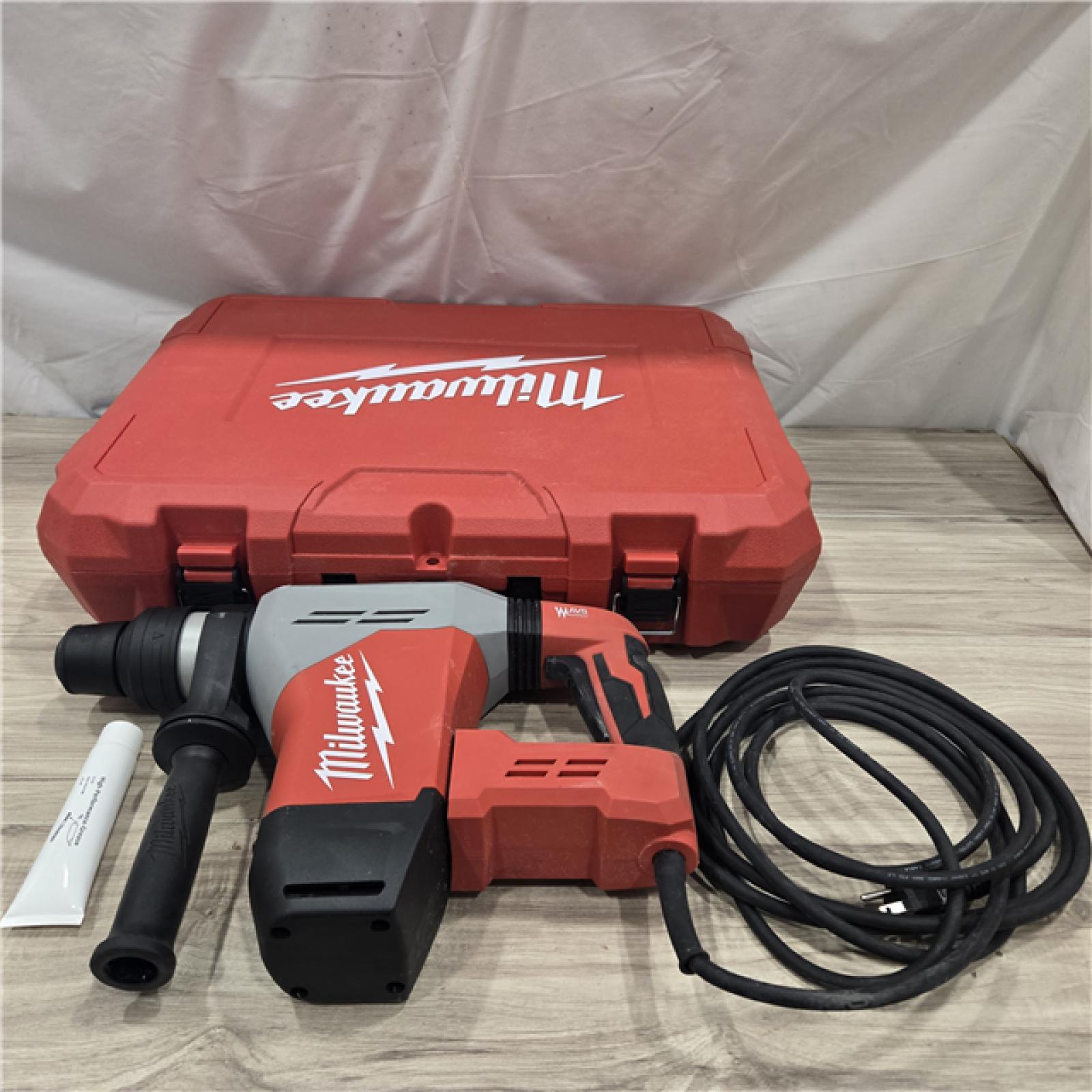 AS-IS Milwaukee 1-9/16 in. SDS-Max Rotary Hammer (Tool-Only)