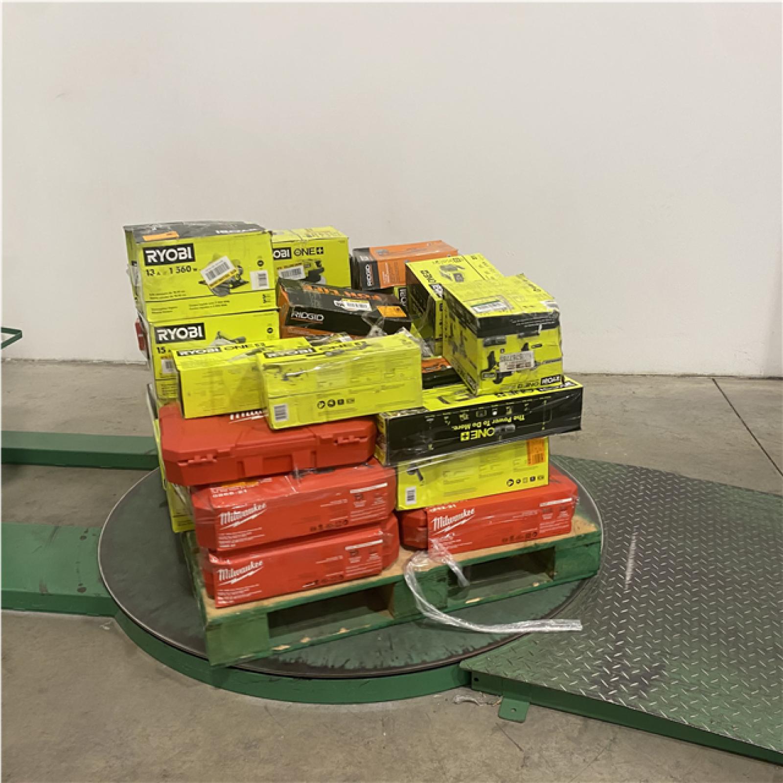 Dallas Location - As-Is Tool Pallet