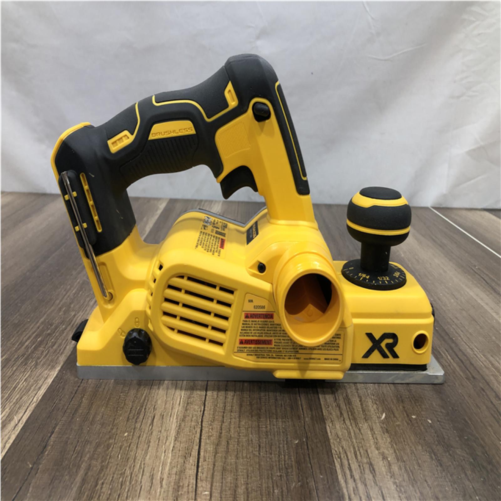 AS-IS DEWALT 20V MAX XR Cordless Brushless 3-1/4 in. Planer (Tool Only)