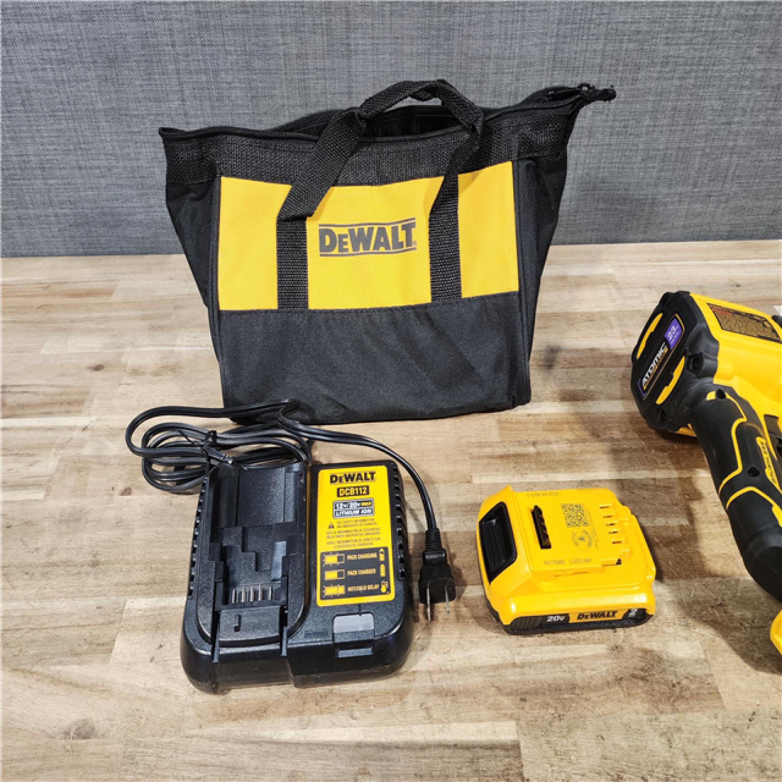 HOUSTON LOCATION - AS - IS DEWALT ATOMIC 20V MAX Lithium Ion Cordless 23 Gauge Pin Nailer Kit