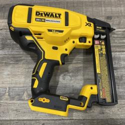 AS-IS DEWALT 20V MAX XR Lithium-Ion Cordless 18-Gauge Narrow Crown Stapler Kit