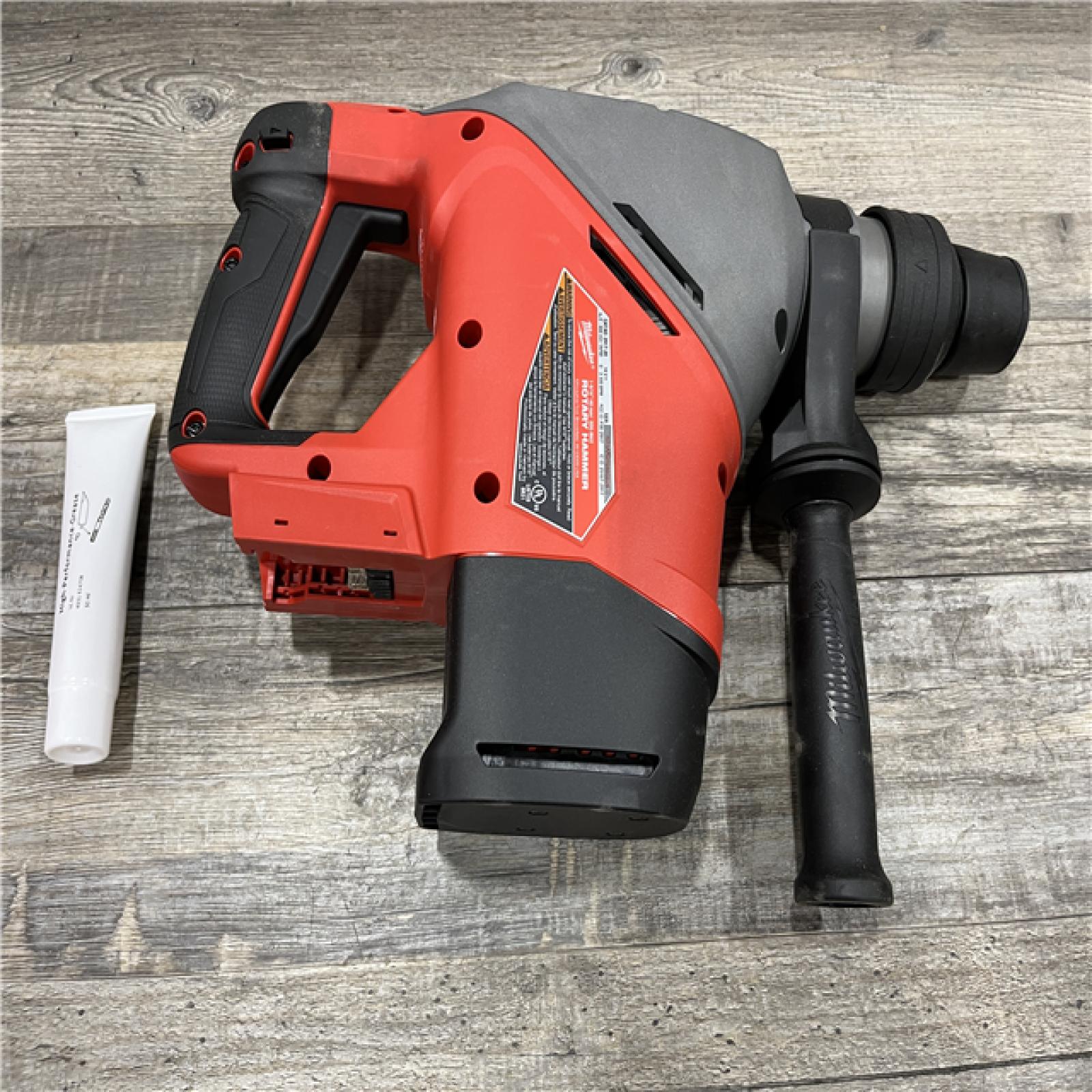 AS-IS Milwaukee FUEL 18V Lithium-Ion Brushless Cordless 1-9/16 in. SDS-Max Rotary Hammer (Tool-Only)