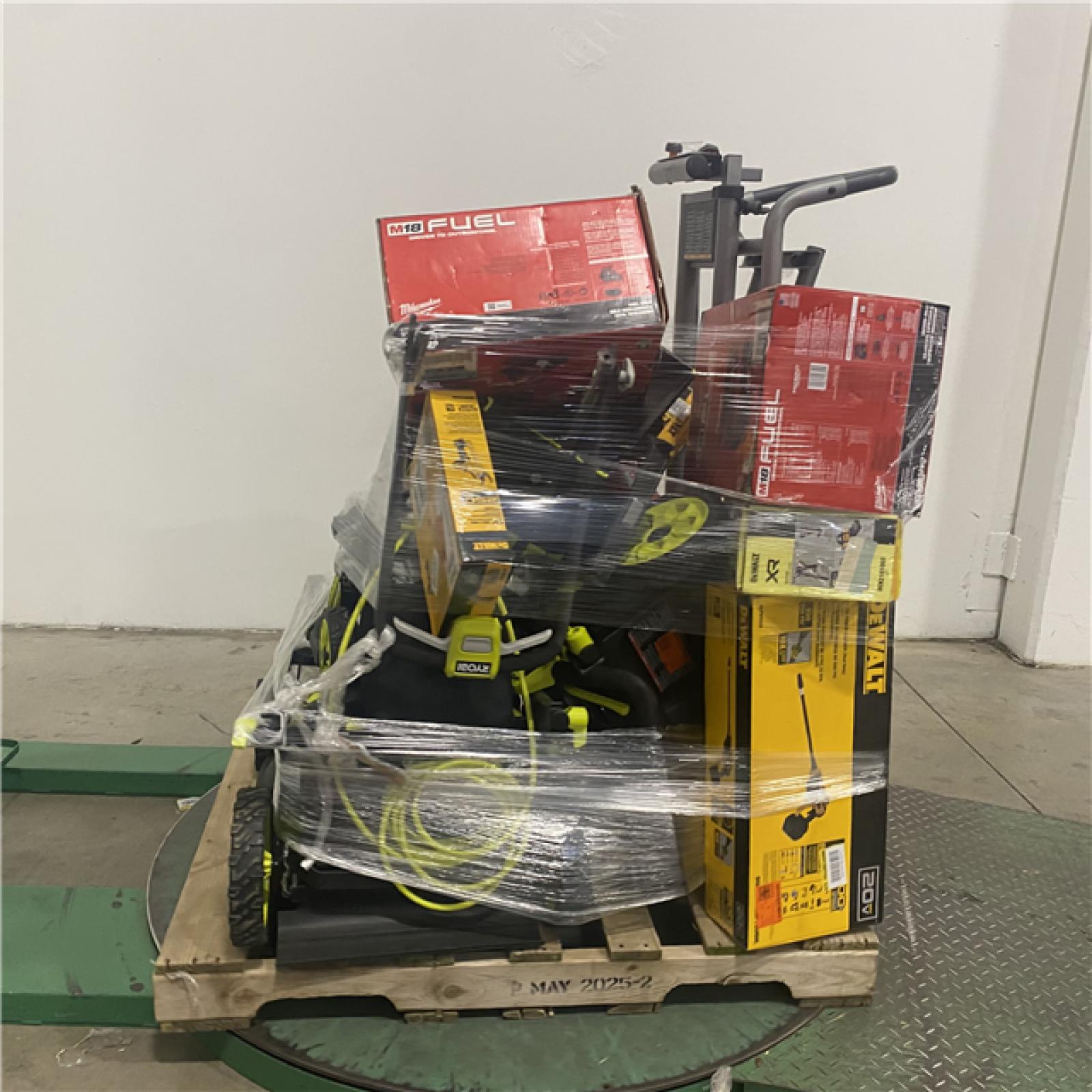 Dallas Location - As-Is Tool Pallet